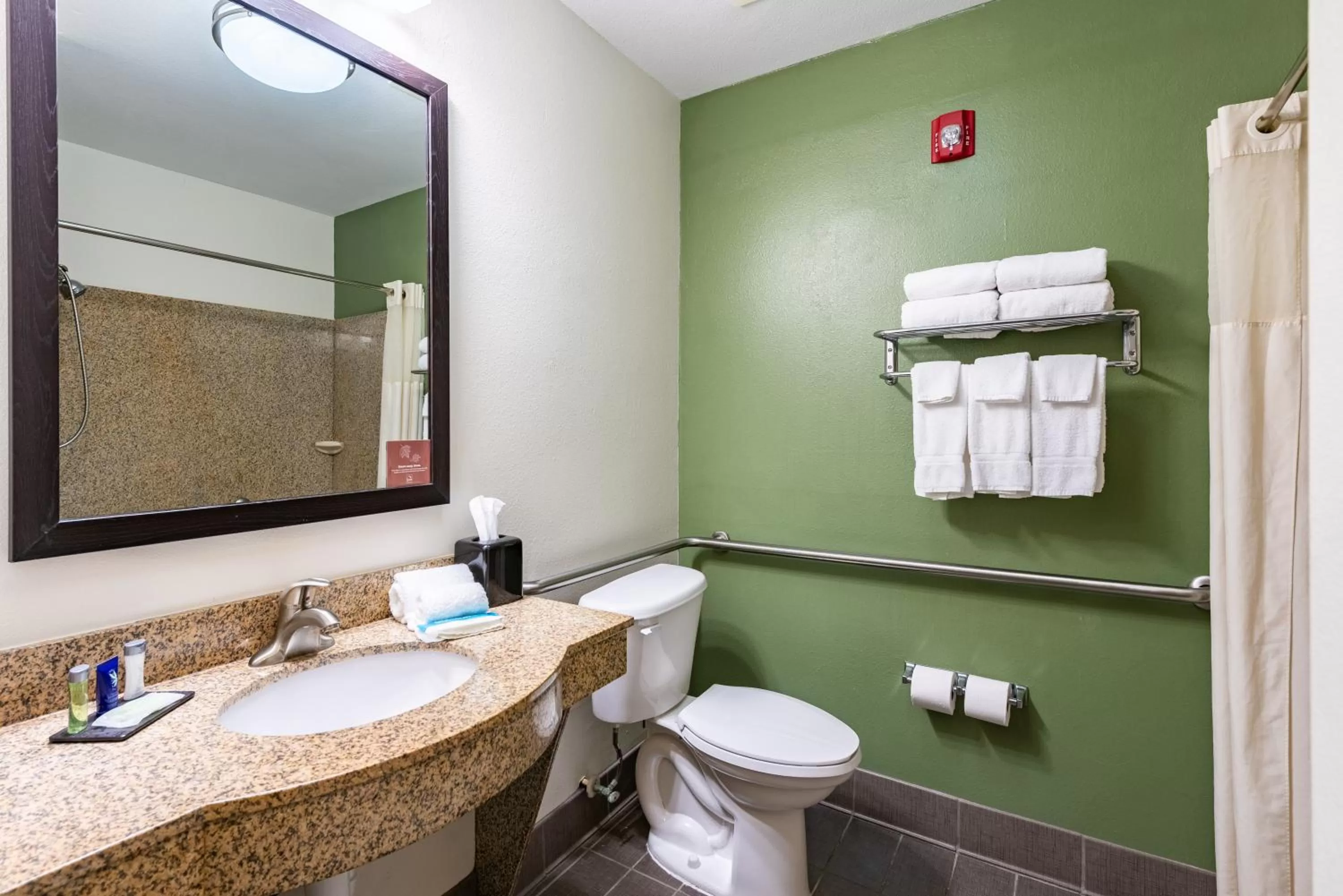 King Suite - Accessible/Non-Smoking in Sleep Inn & Suites Ruston Near University