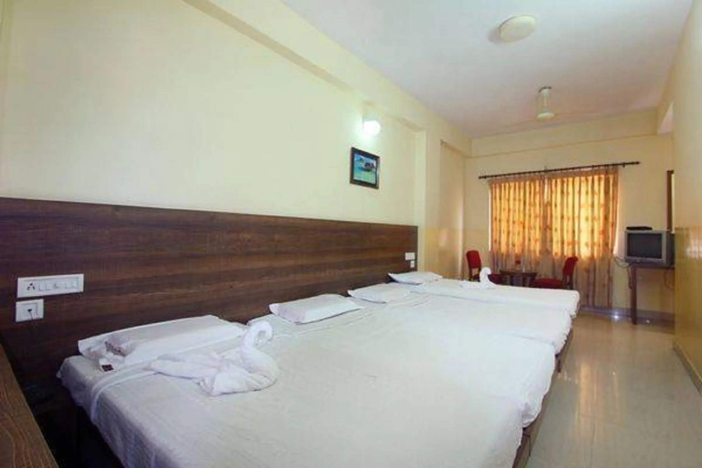 Family Room with Fan - single occupancy in Suvarna Residency