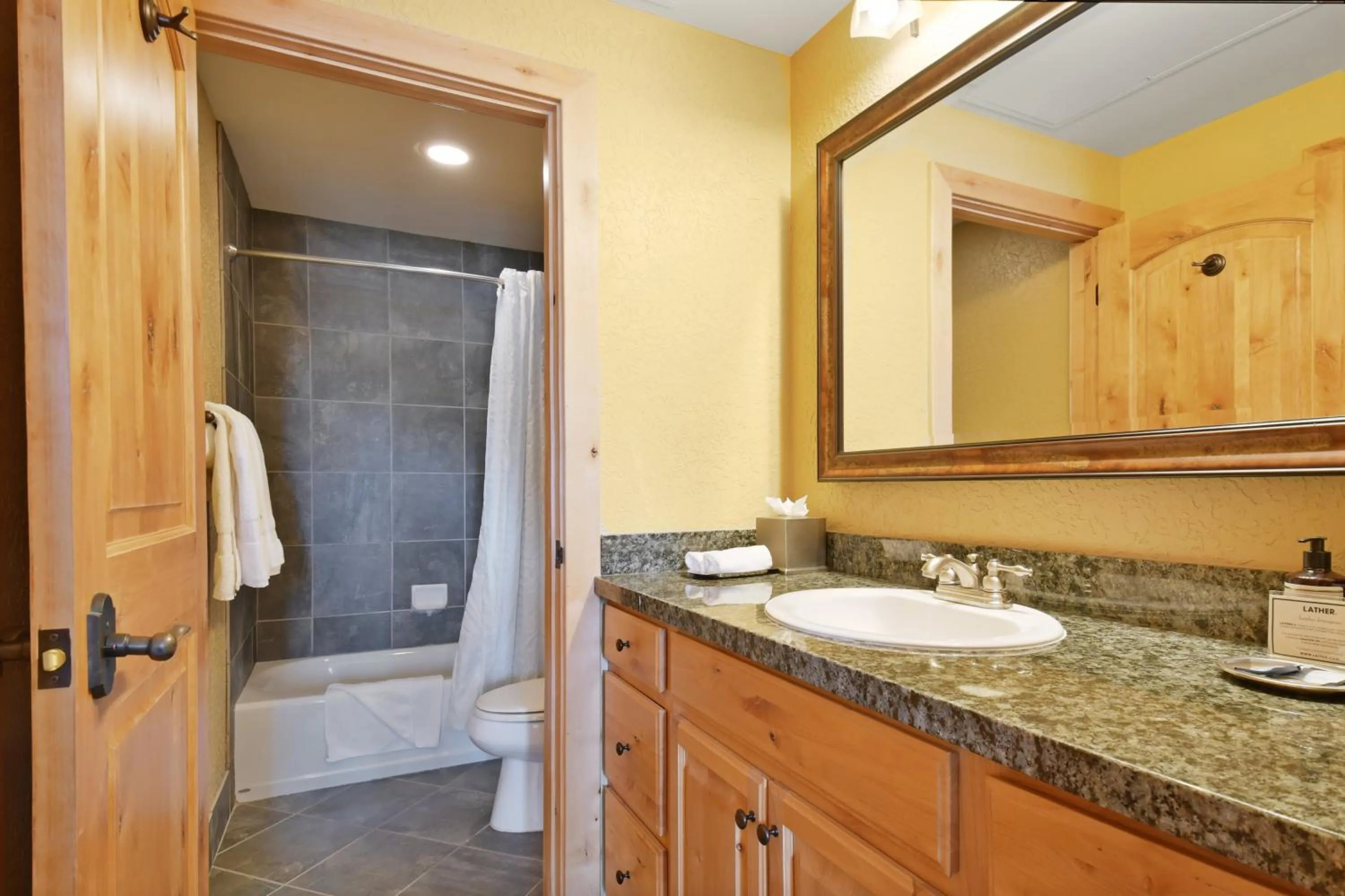 Suite in Silverado Lodge by Park City - Canyons Village