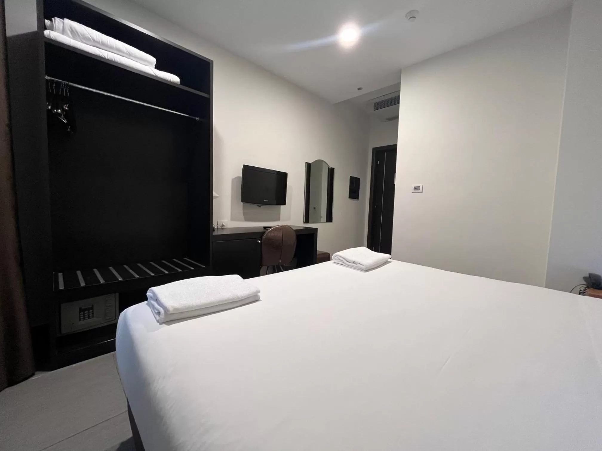 Economy Double or Twin Room in Napolit'amo Hotel Medina