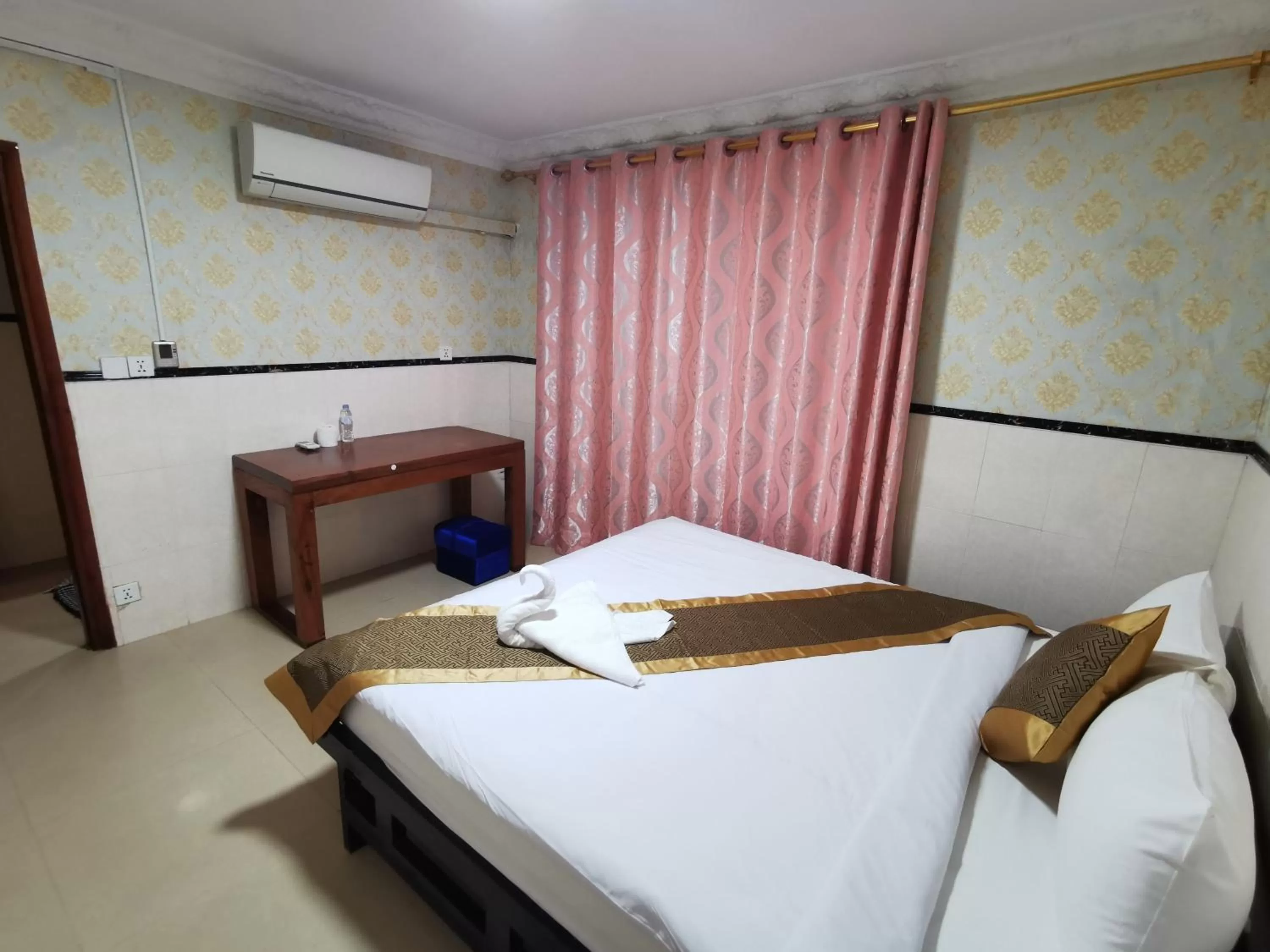 Deluxe Double Room in Invito Guesthouse