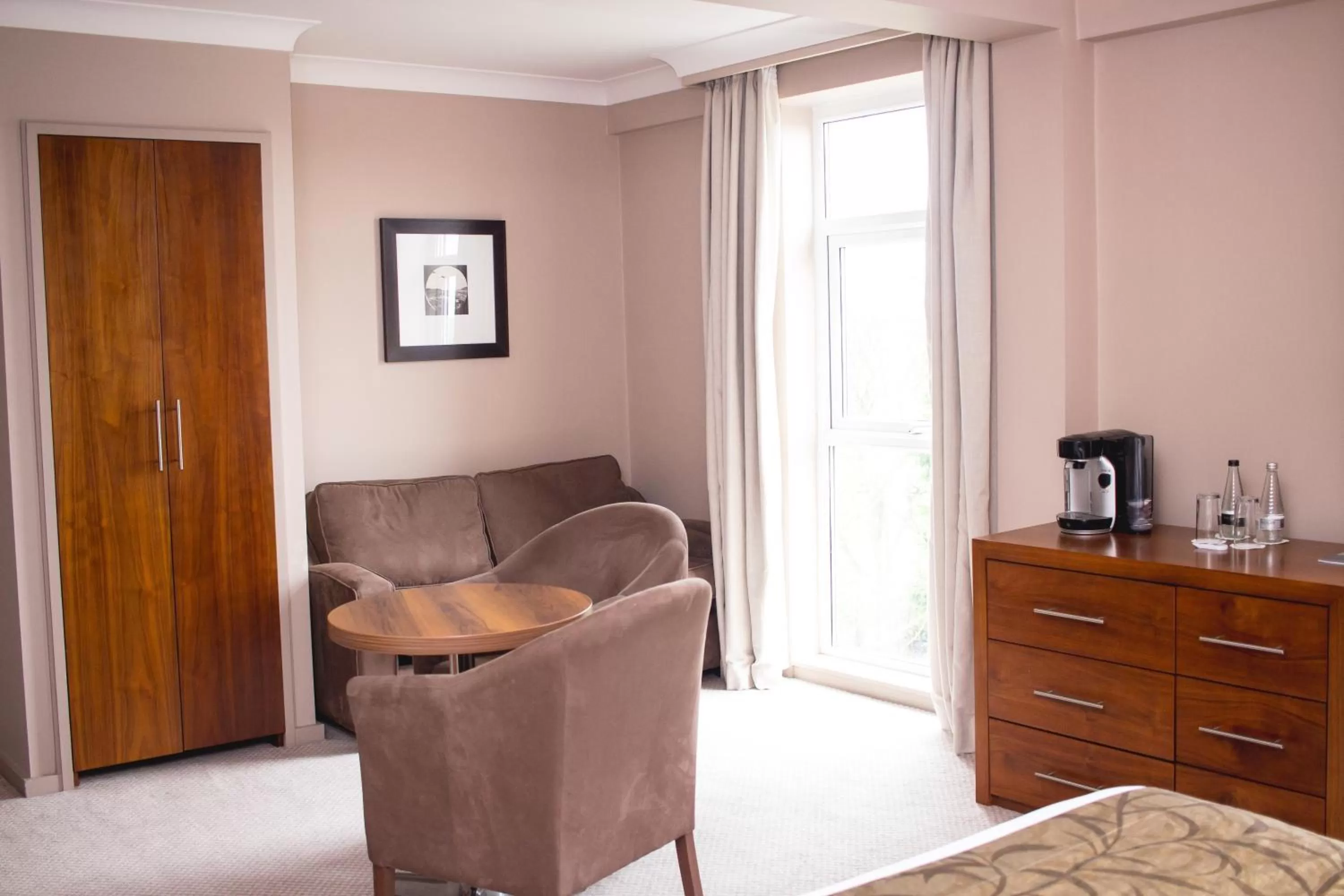 Family Room in Humber Royal Hotel