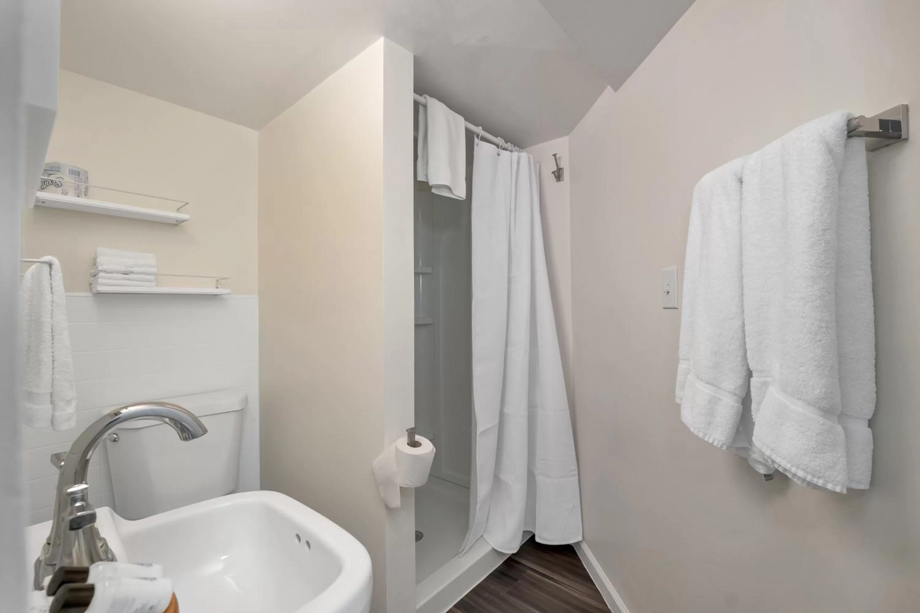 Economy Quadruple Room in The Inn & More