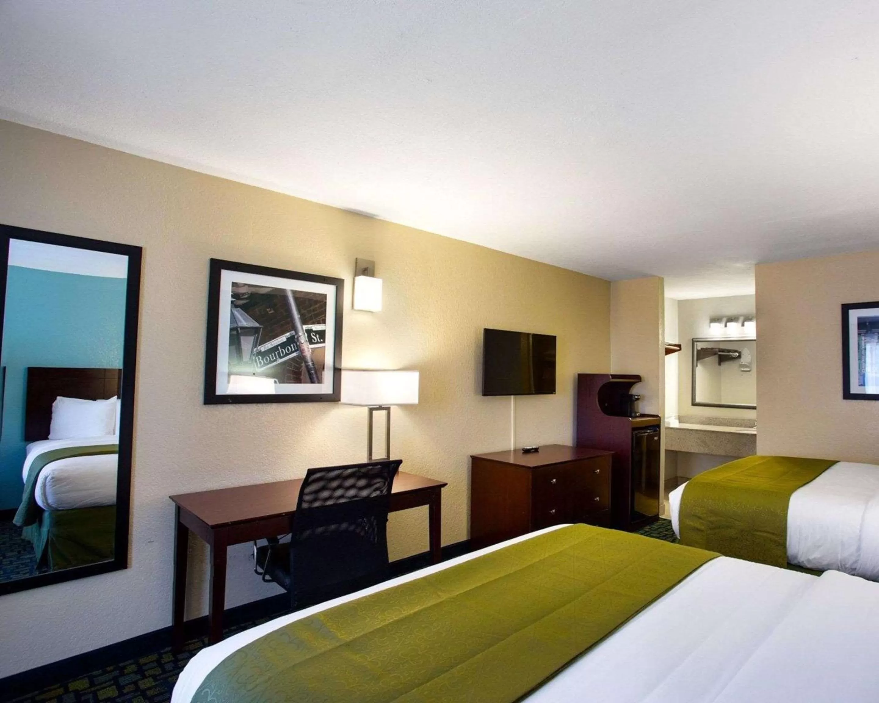 Standard 2 Queens - Smoking  in Quality Inn Hammond