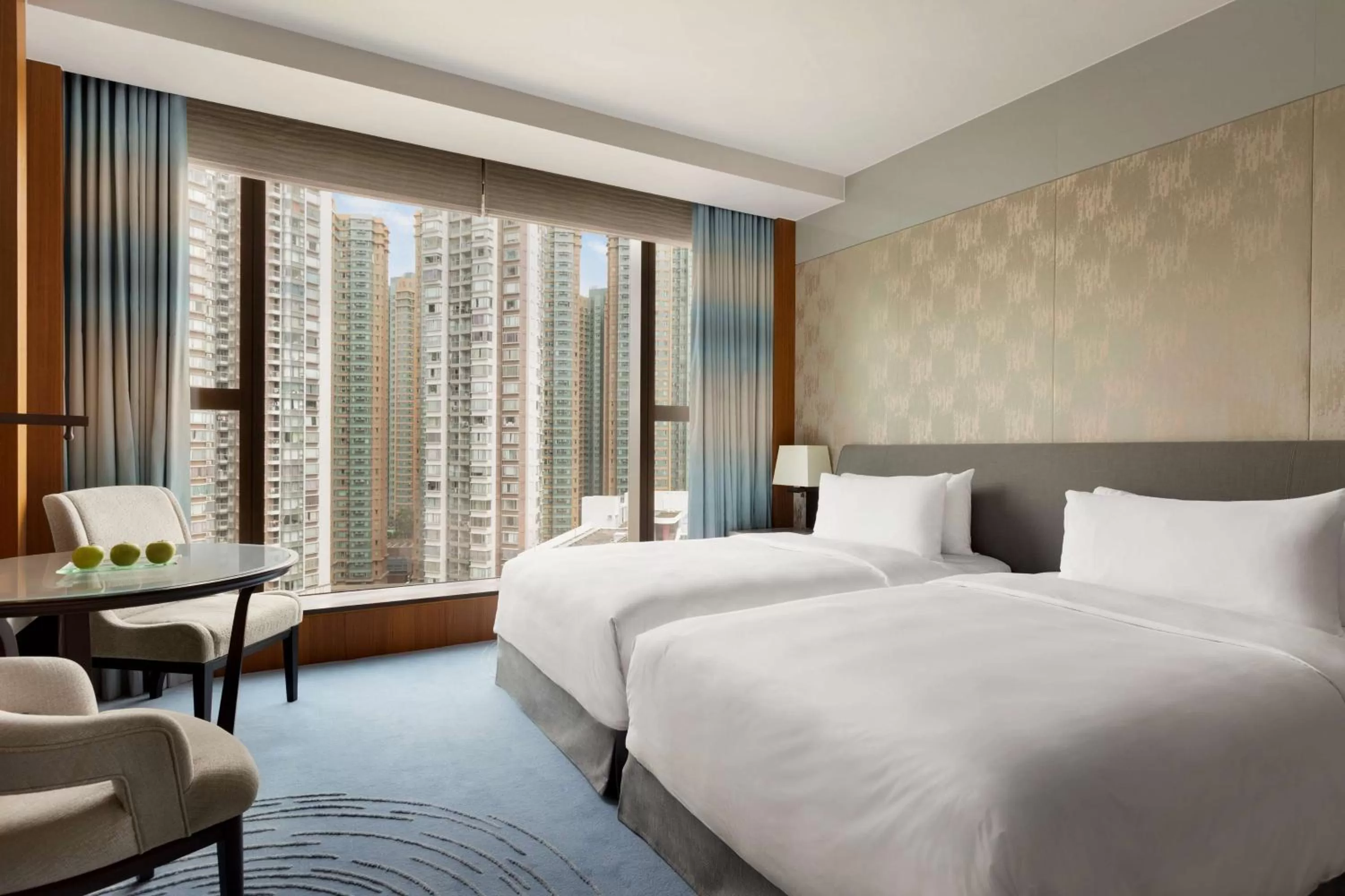Club Twin Room with City View in Kerry Hotel Hong Kong by Shangri-la