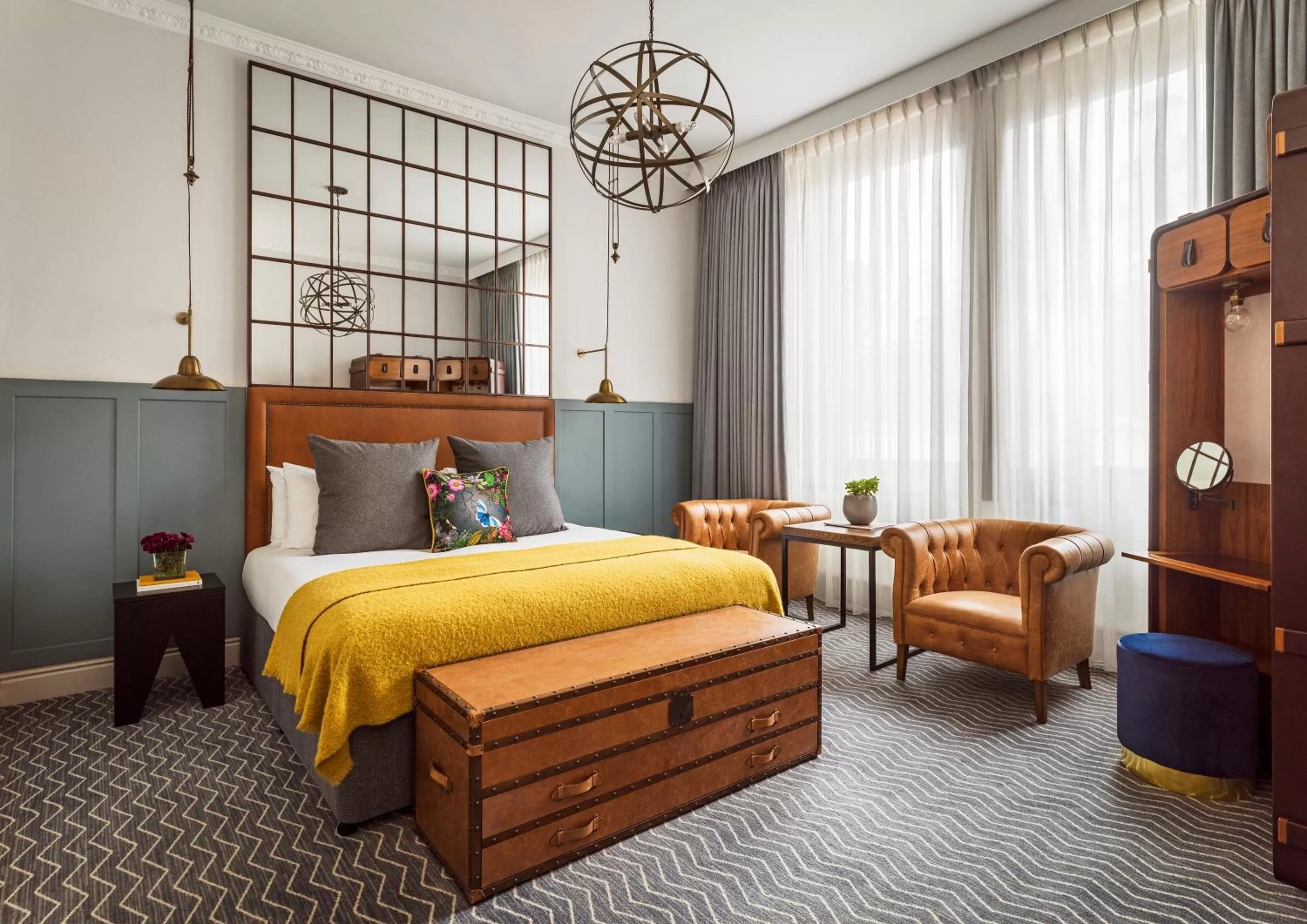 Premium King Room in Kimpton Clocktower by IHG