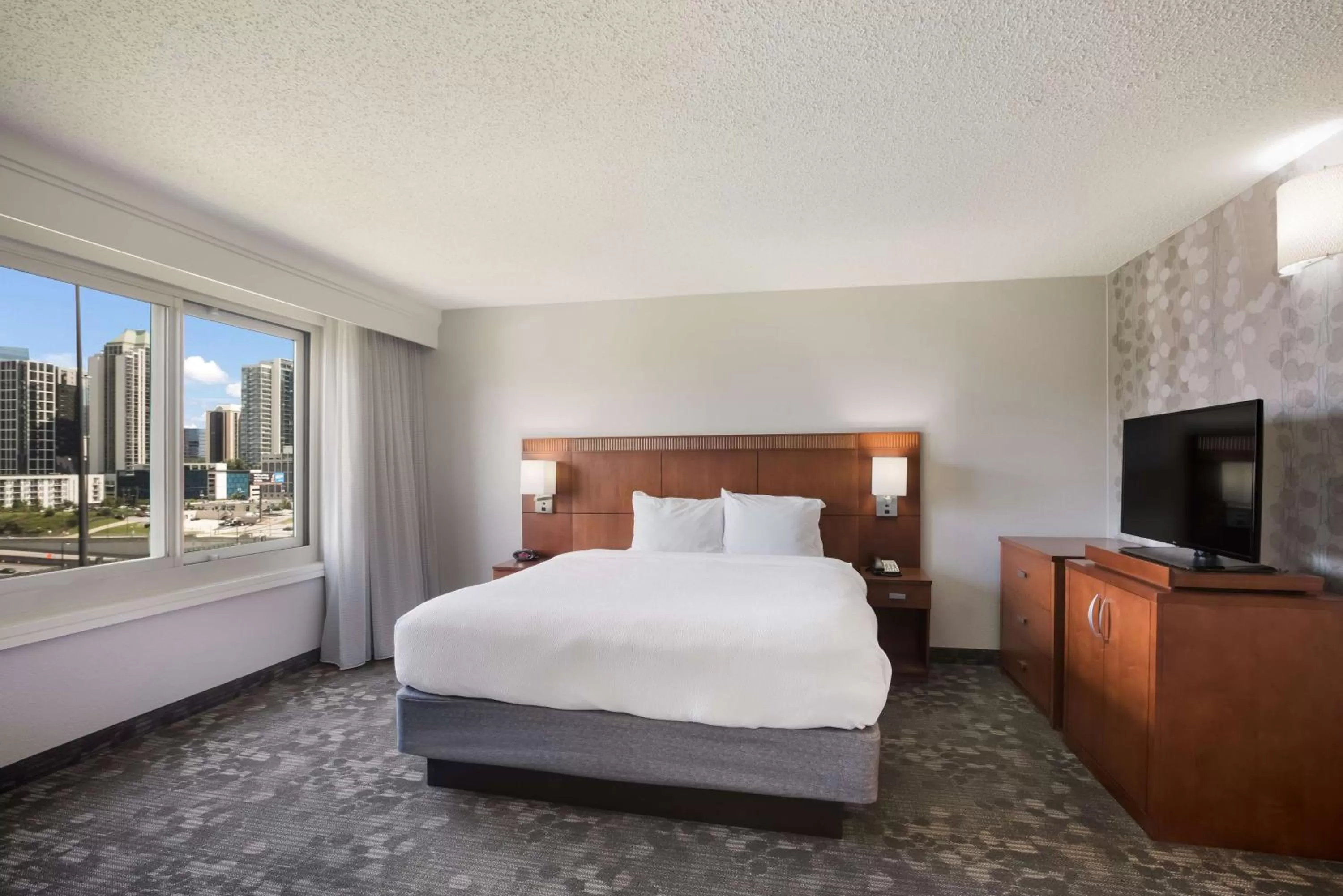 One-Bedroom King Suite with Sofa Bed in Sonesta Select Atlanta Midtown Georgia Tech