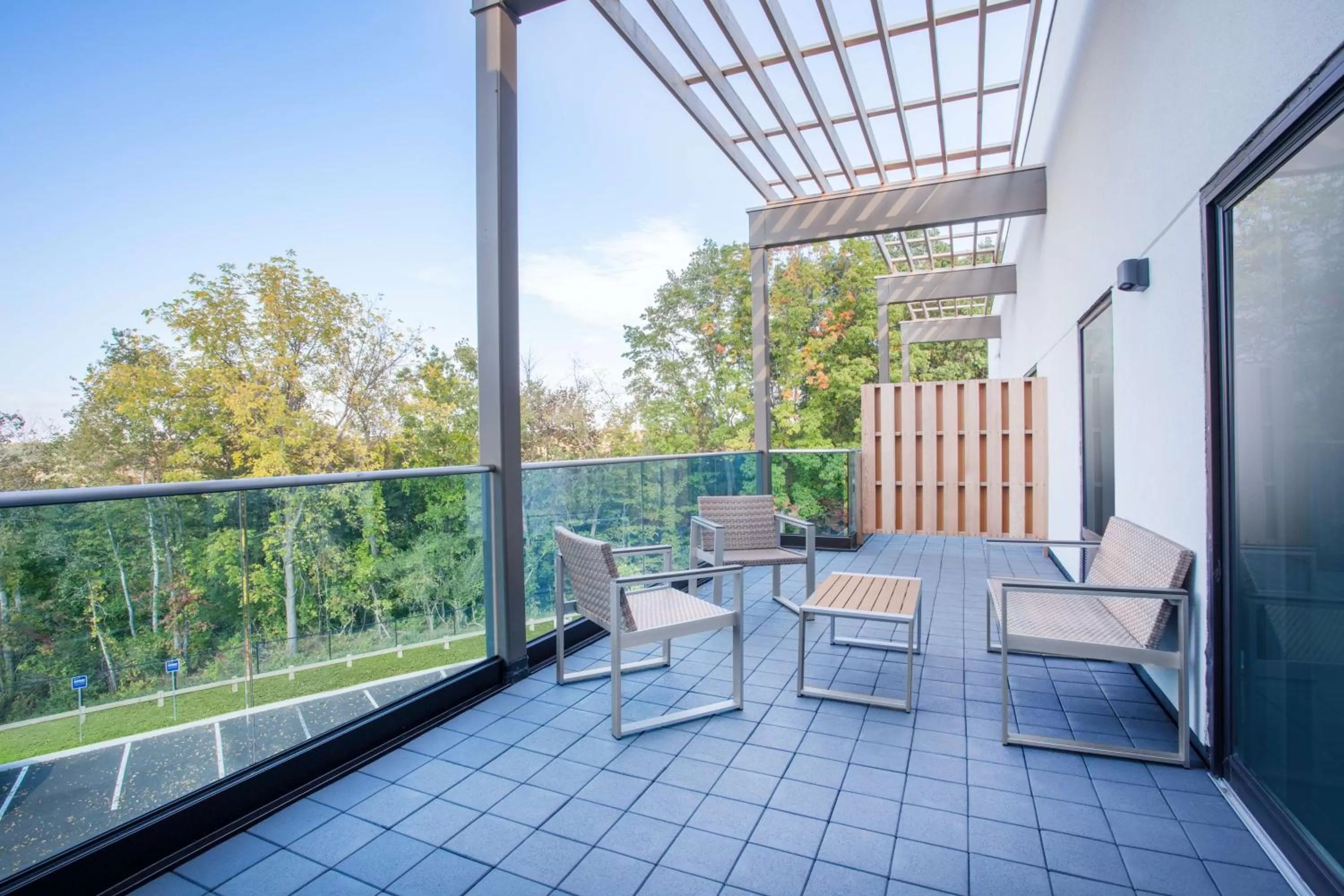 King Studio Suite with Balcony - Non-Smoking in Hampton Inn Rochester Penfield, Ny