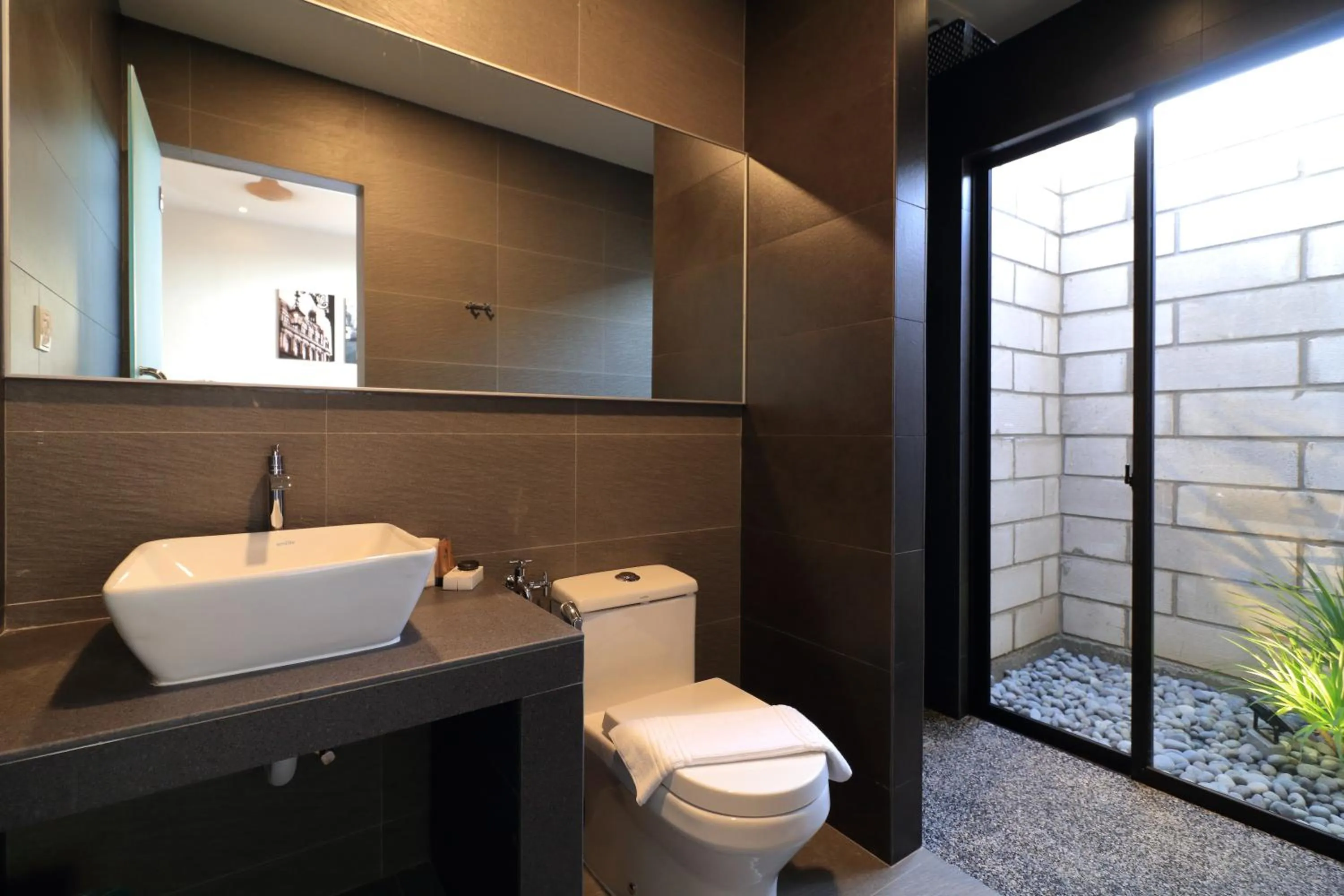 Deluxe Double Room with Terrace in Laman Sentosa Boutique Residence