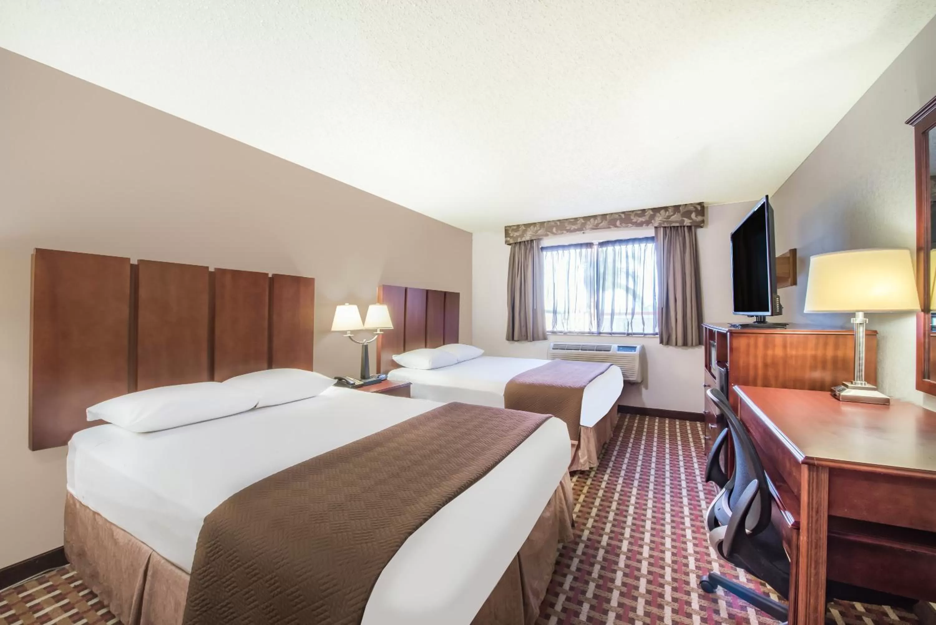 Queen Room with Two Queen Beds - Smoking in Super 8 by Wyndham Harlingen TX