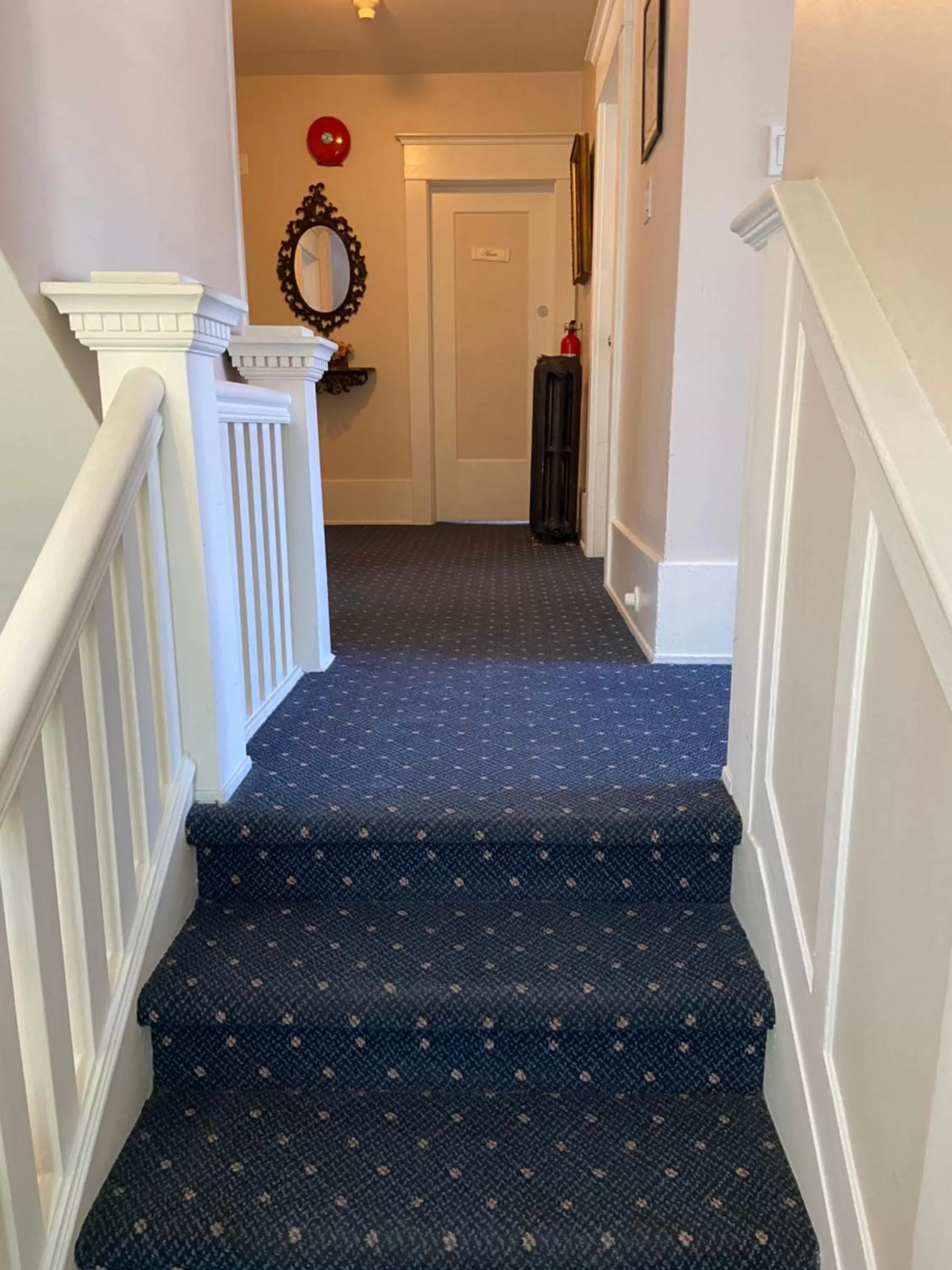 Two-Bedroom Suite in Windsor Guest House