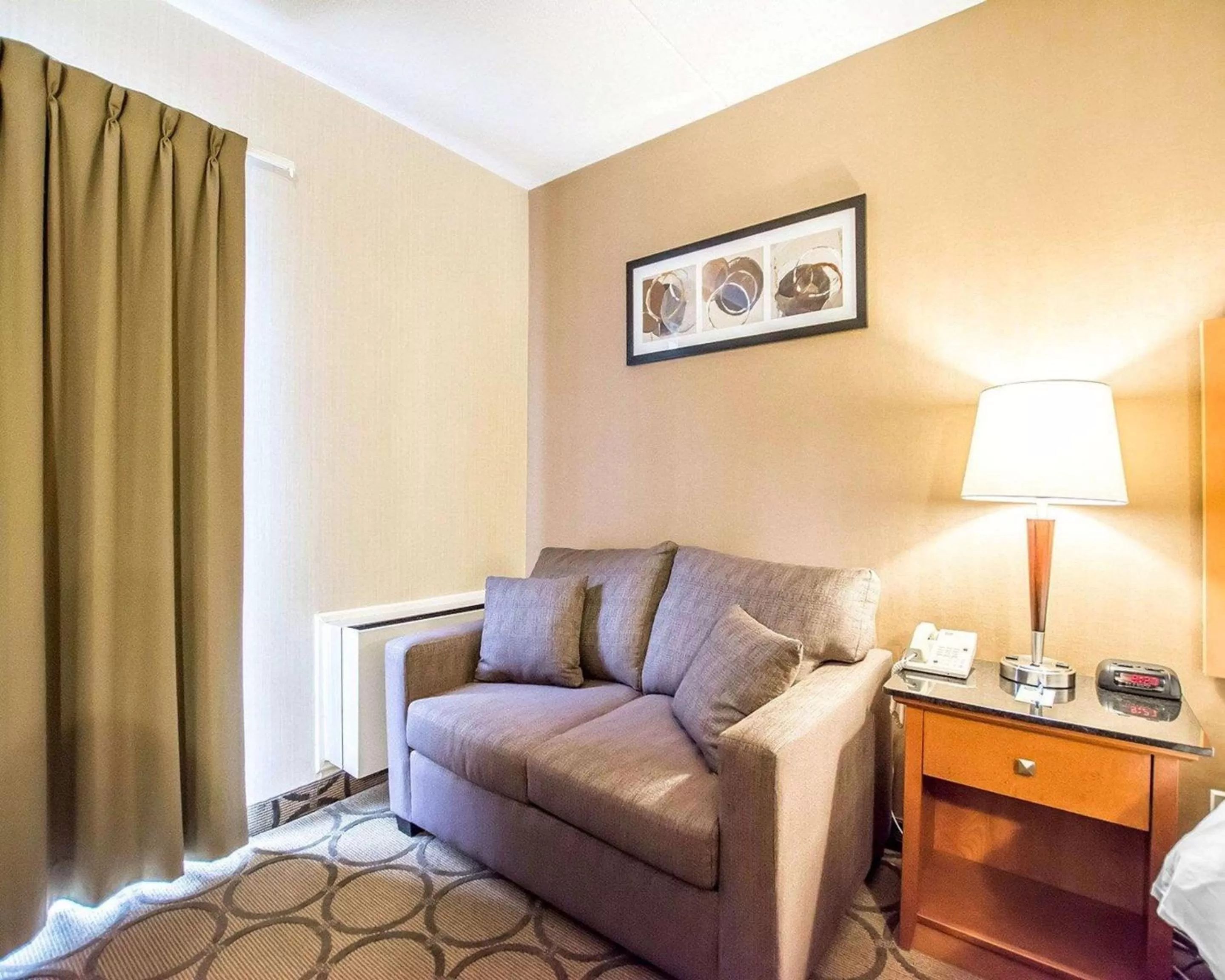 Executive King Room - Ground Floor/Non-Smoking in Comfort Inn Kirkland Lake