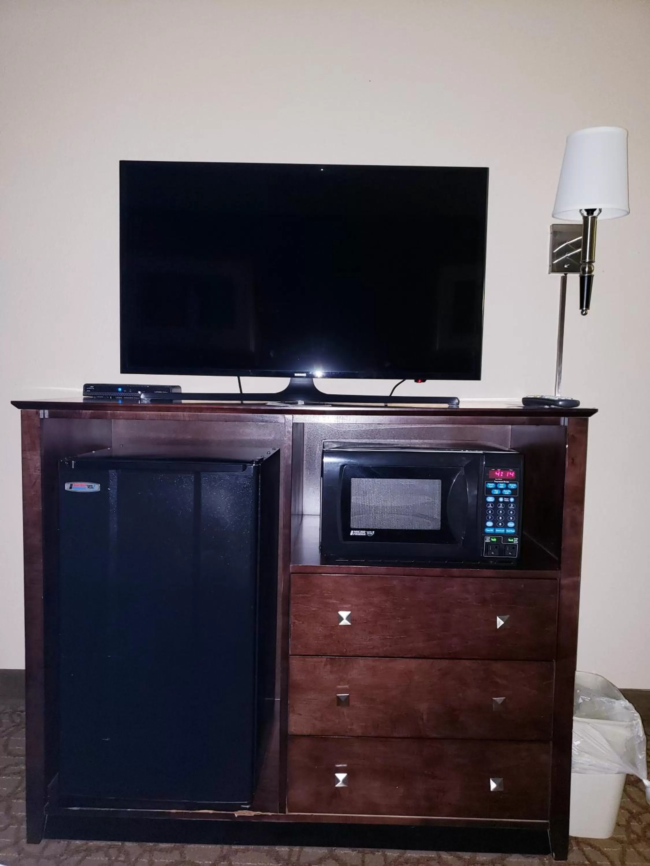 Standard Room in Holiday Inn Express Hotel & Suites Concordia US 81 by IHG