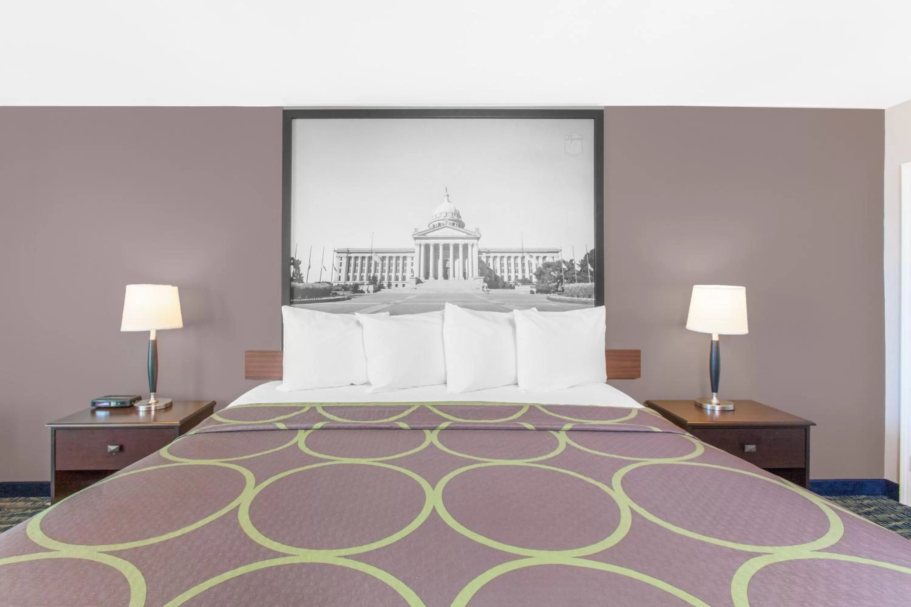 King Room - Non-Smoking in Super 8 by Wyndham Oklahoma City