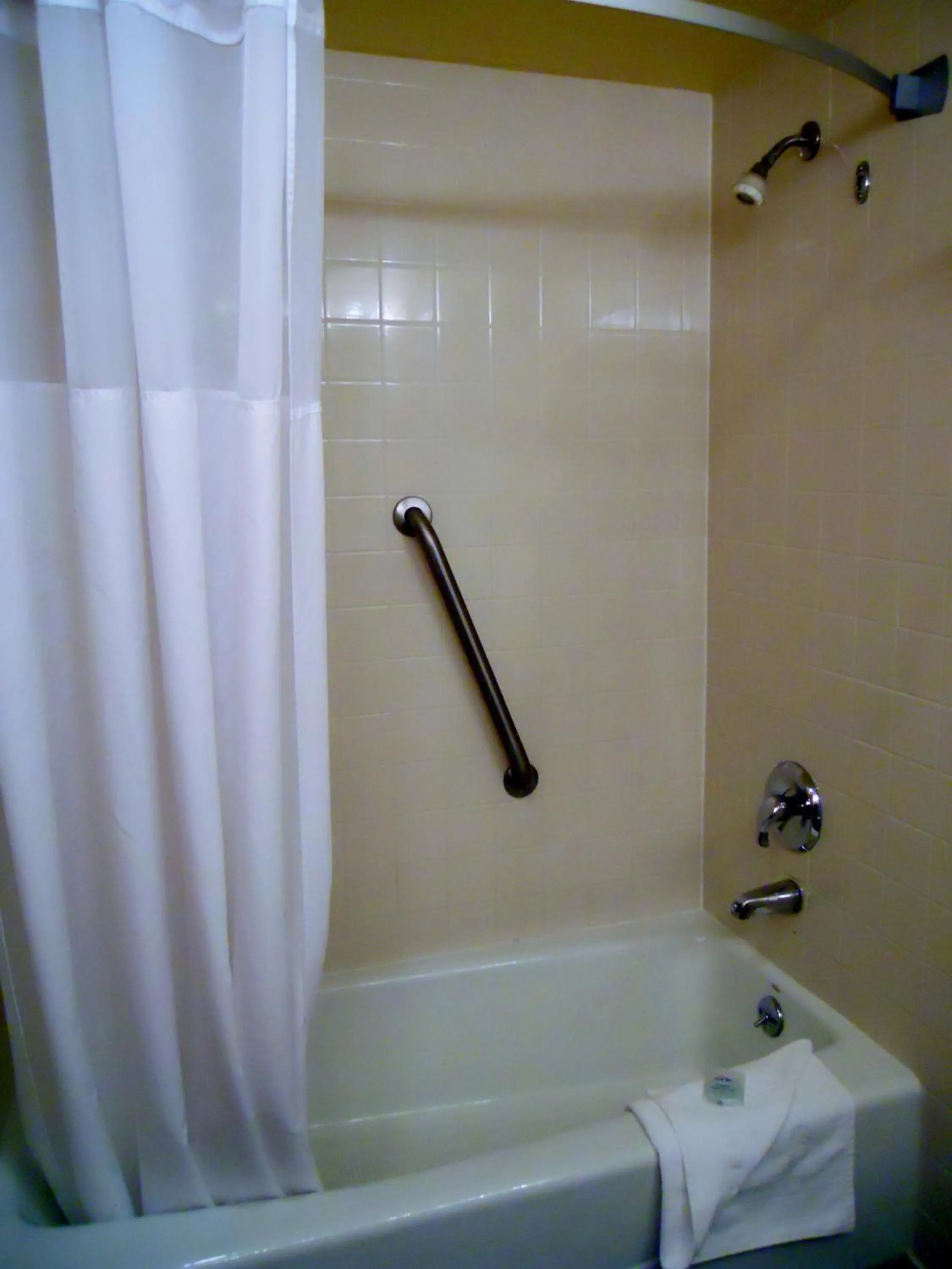 Deluxe King with Bay View in Blue Sail Inn