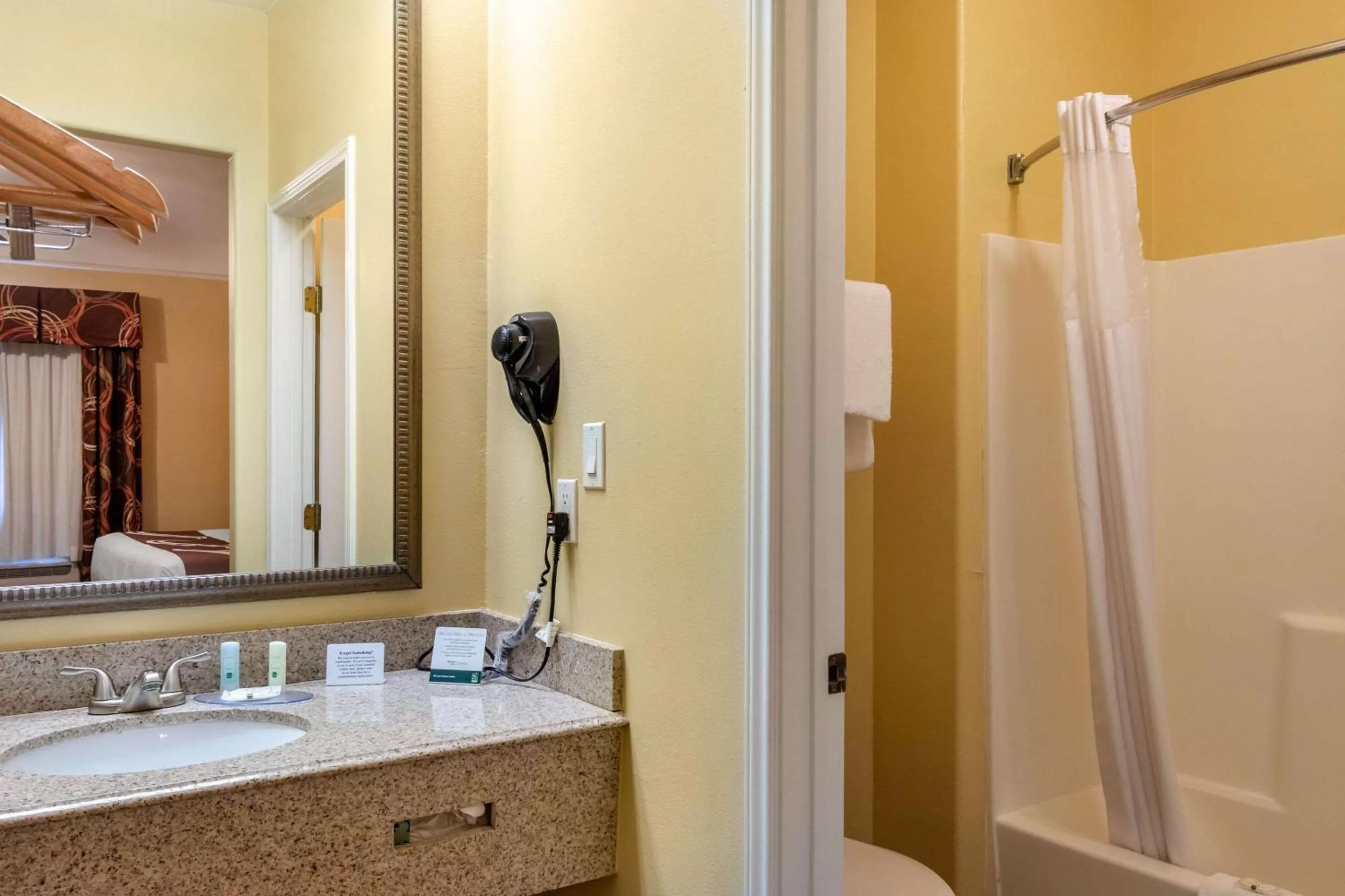 King Suite - Non-Smoking in Quality Inn & Suites at The Outlets Mercedes-Weslaco