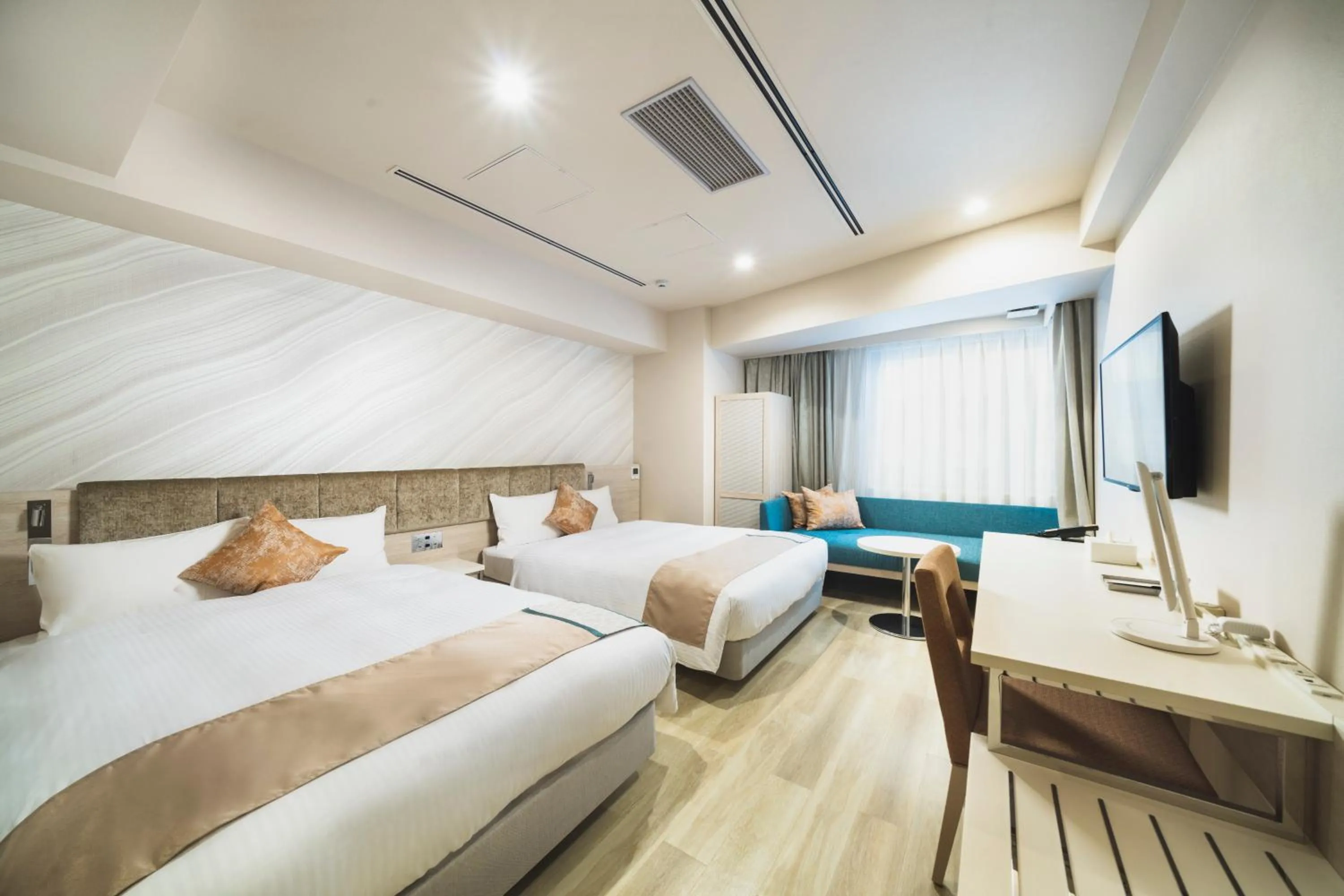 Deluxe Twin Room - Non-Smoking in Rembrandt Style Naha