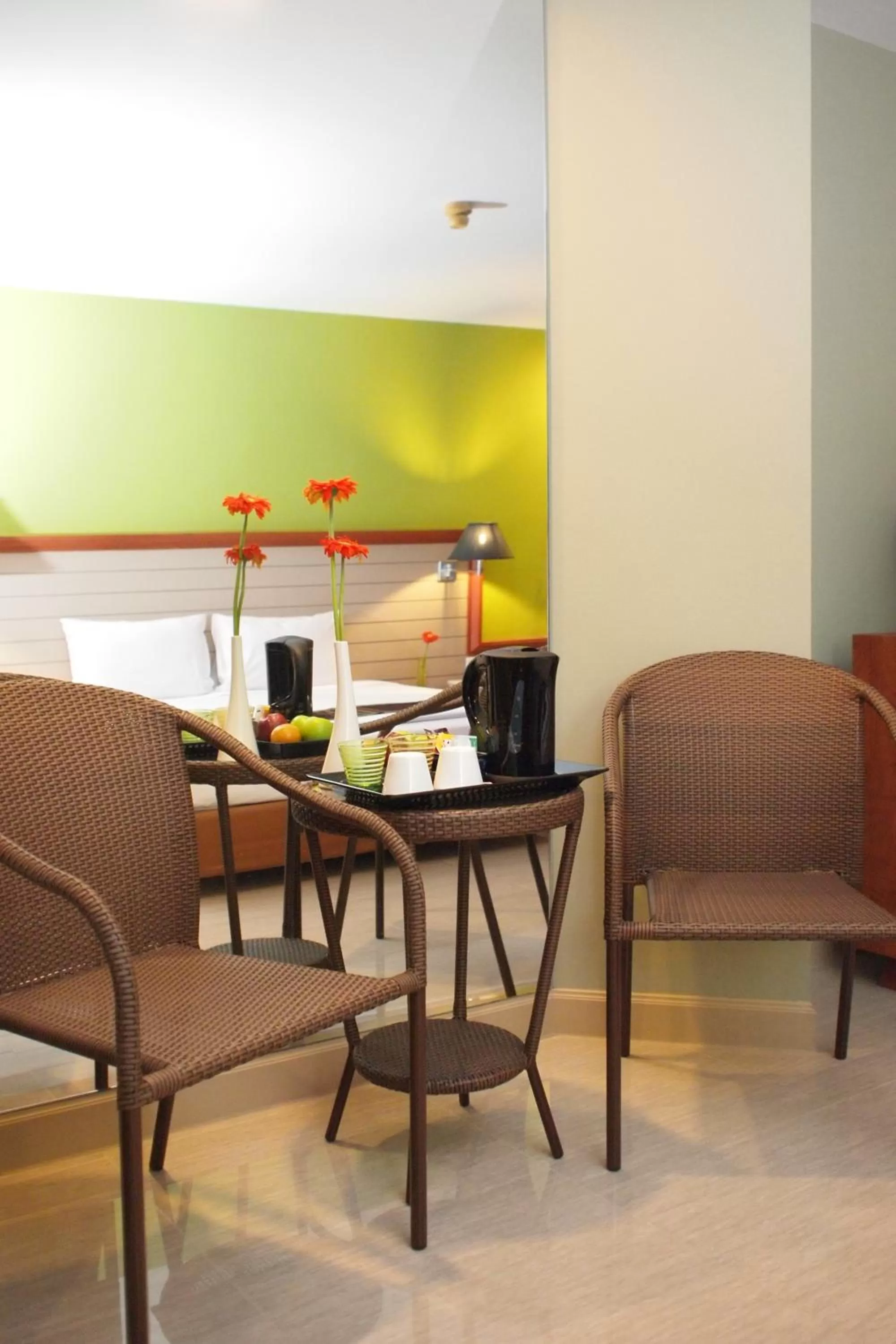 Deluxe Twin Room in Long Beach Cha-Am Hotel