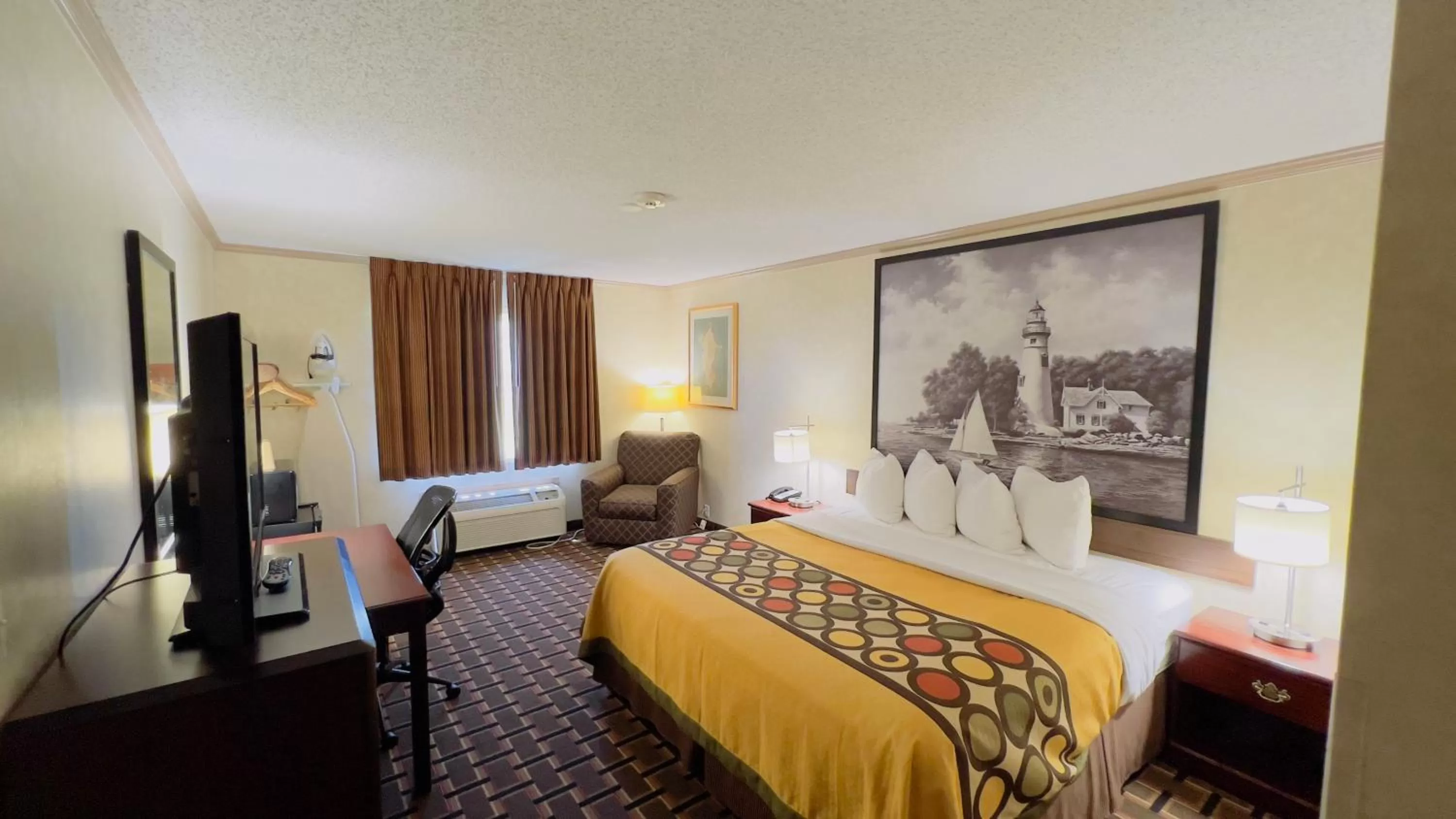 King Room - Non-Smoking in Super 8 by Wyndham Maumee Perrysburg Toledo Area