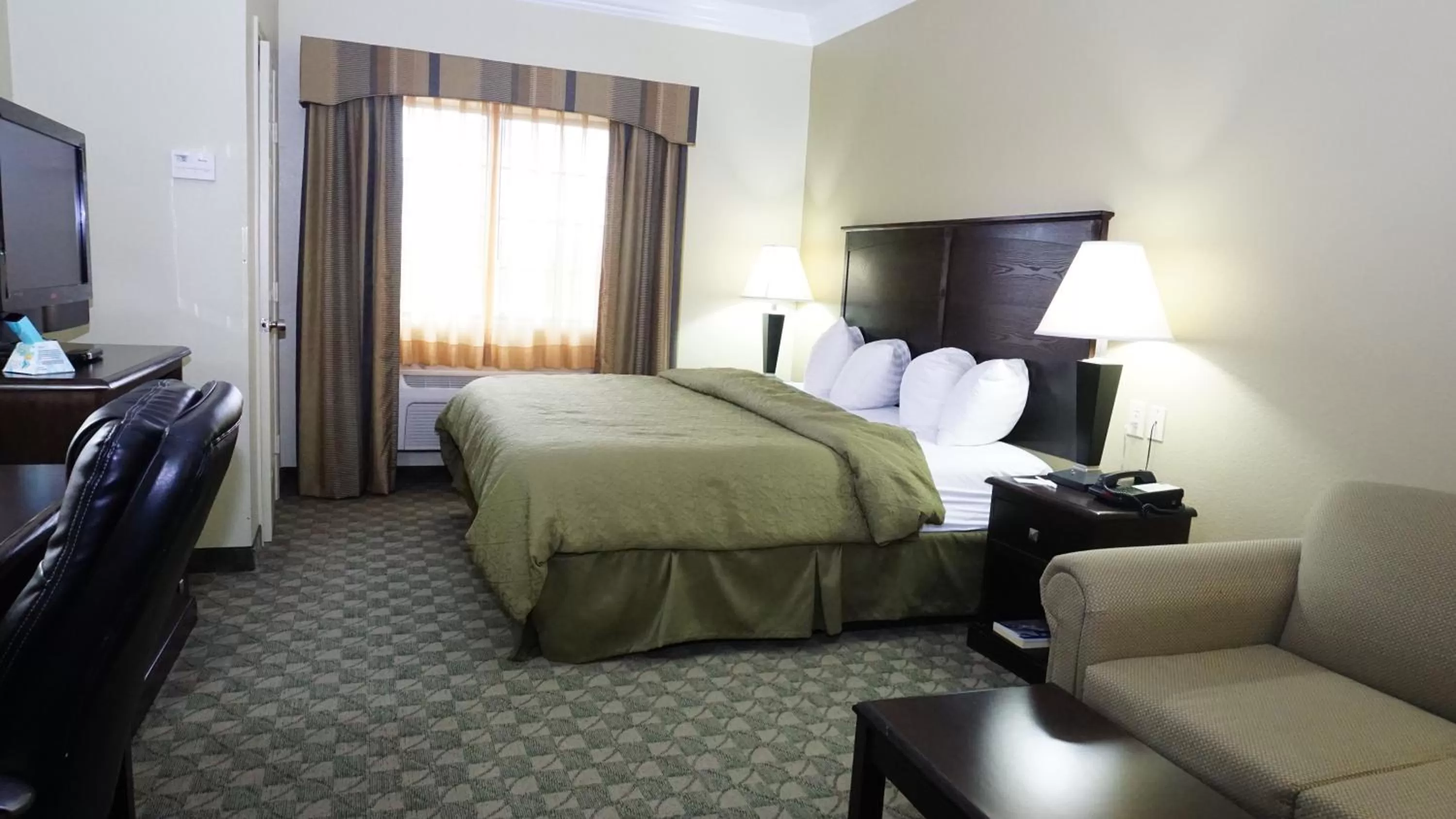 King Room in Scottish Inns - Cresson