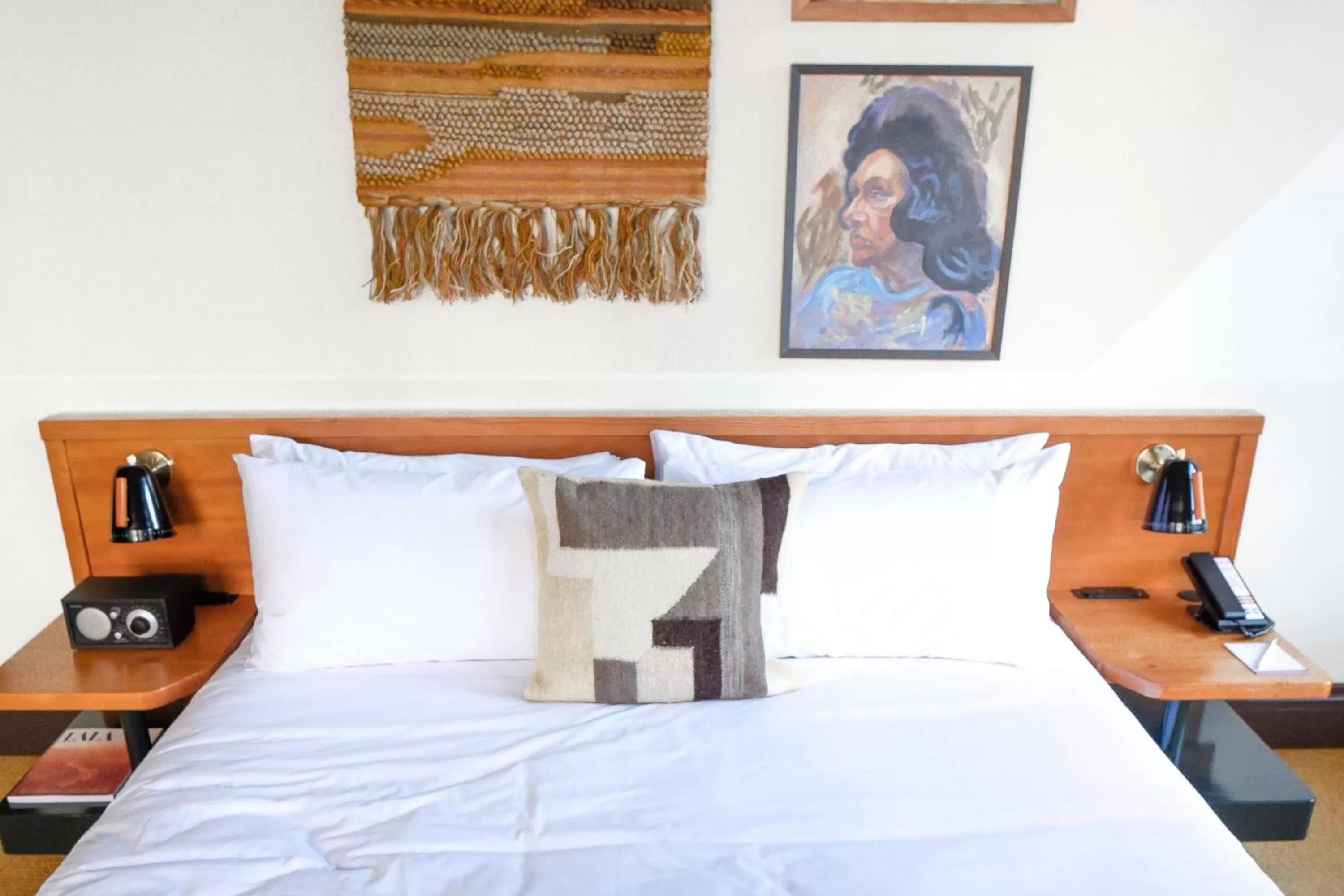 Premium King City View in Freehand Los Angeles