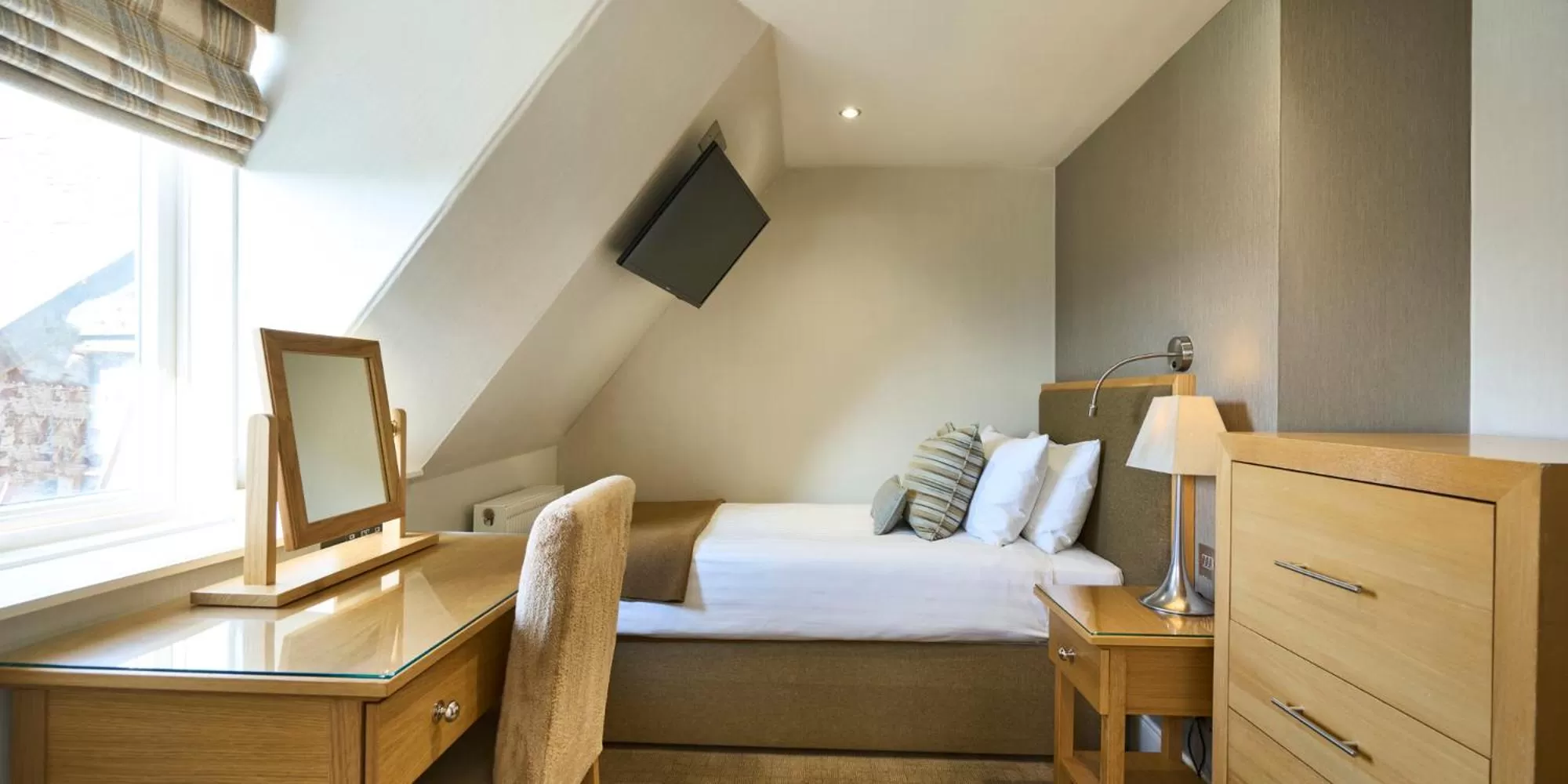 Guest Single in Crieff Hydro