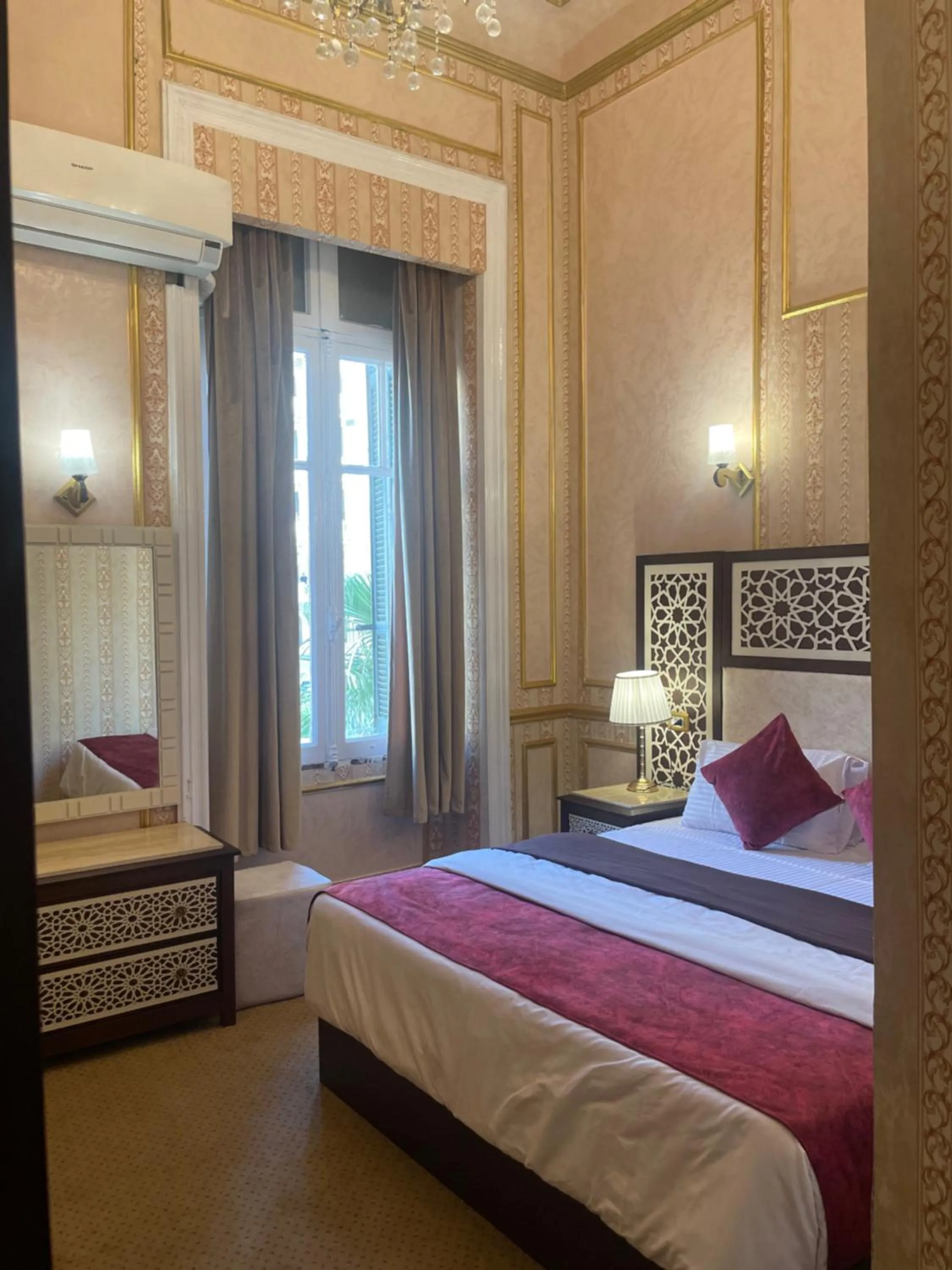 Deluxe Double Room in Cairo Inn