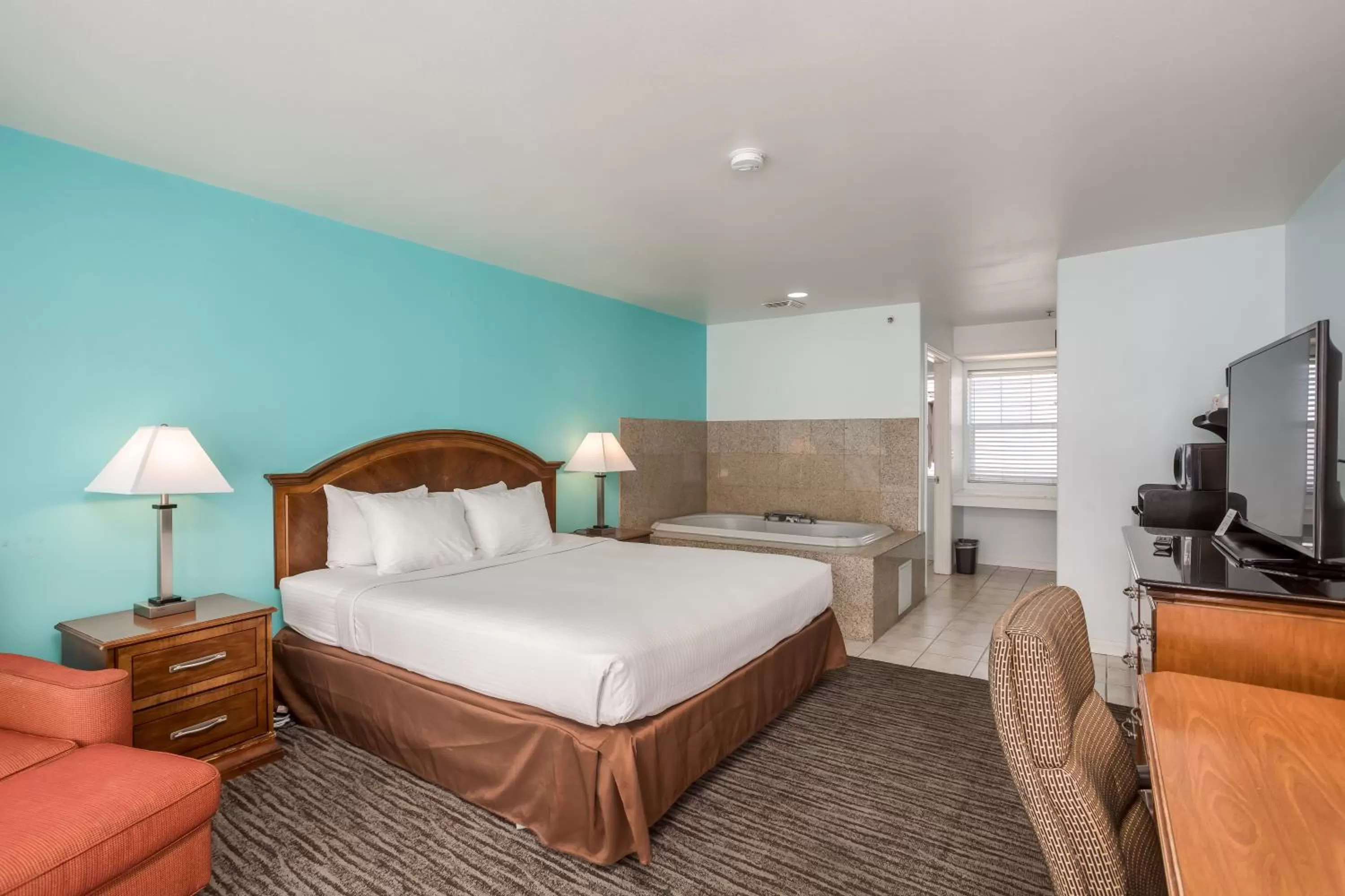 King Room with Partial View in Pacifica Beach Hotel