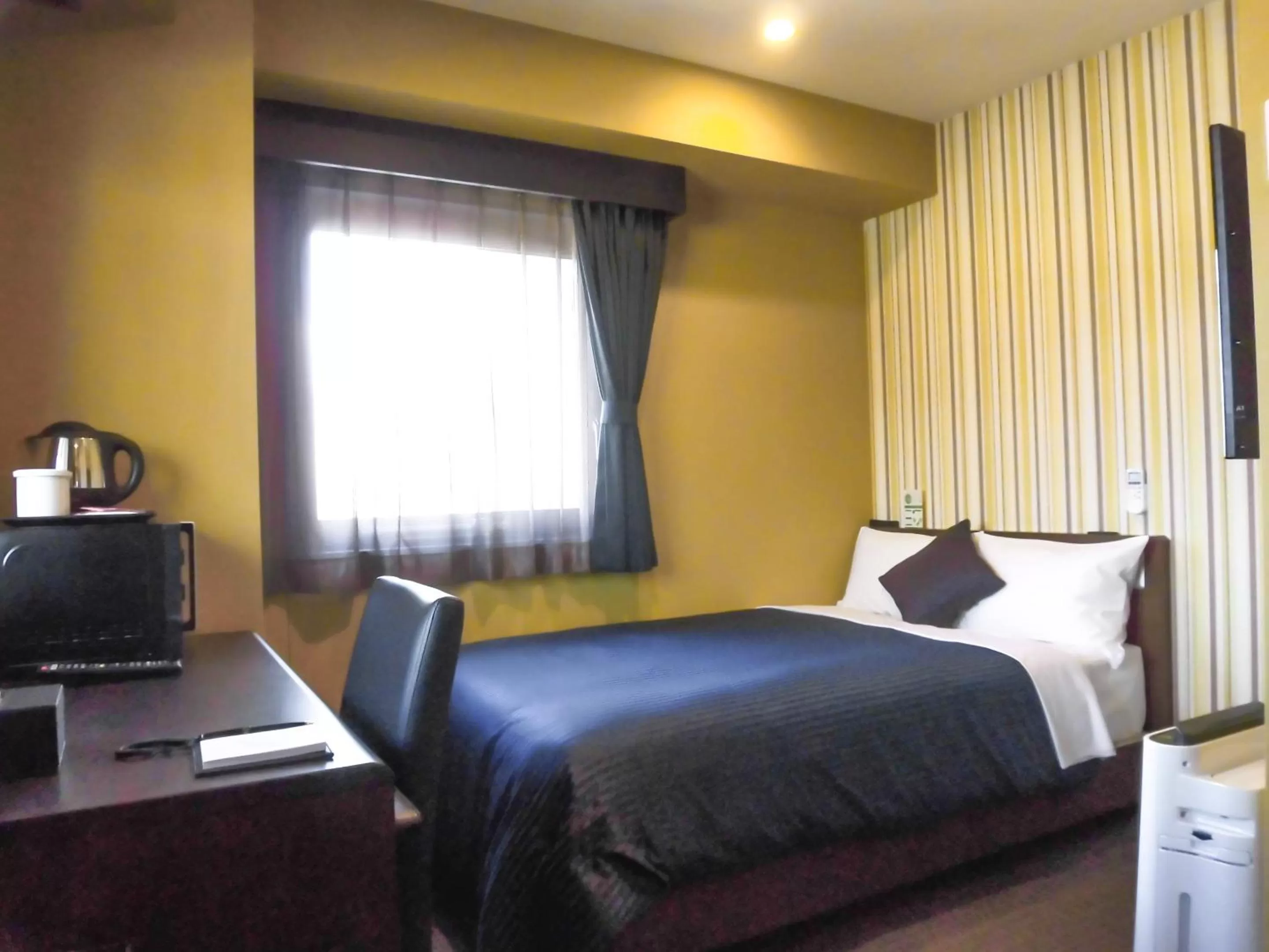 Double Room with Small Double Bed - single occupancy - Non-Smoking in HOTEL LiVEMAX Fukuyama Ekimae