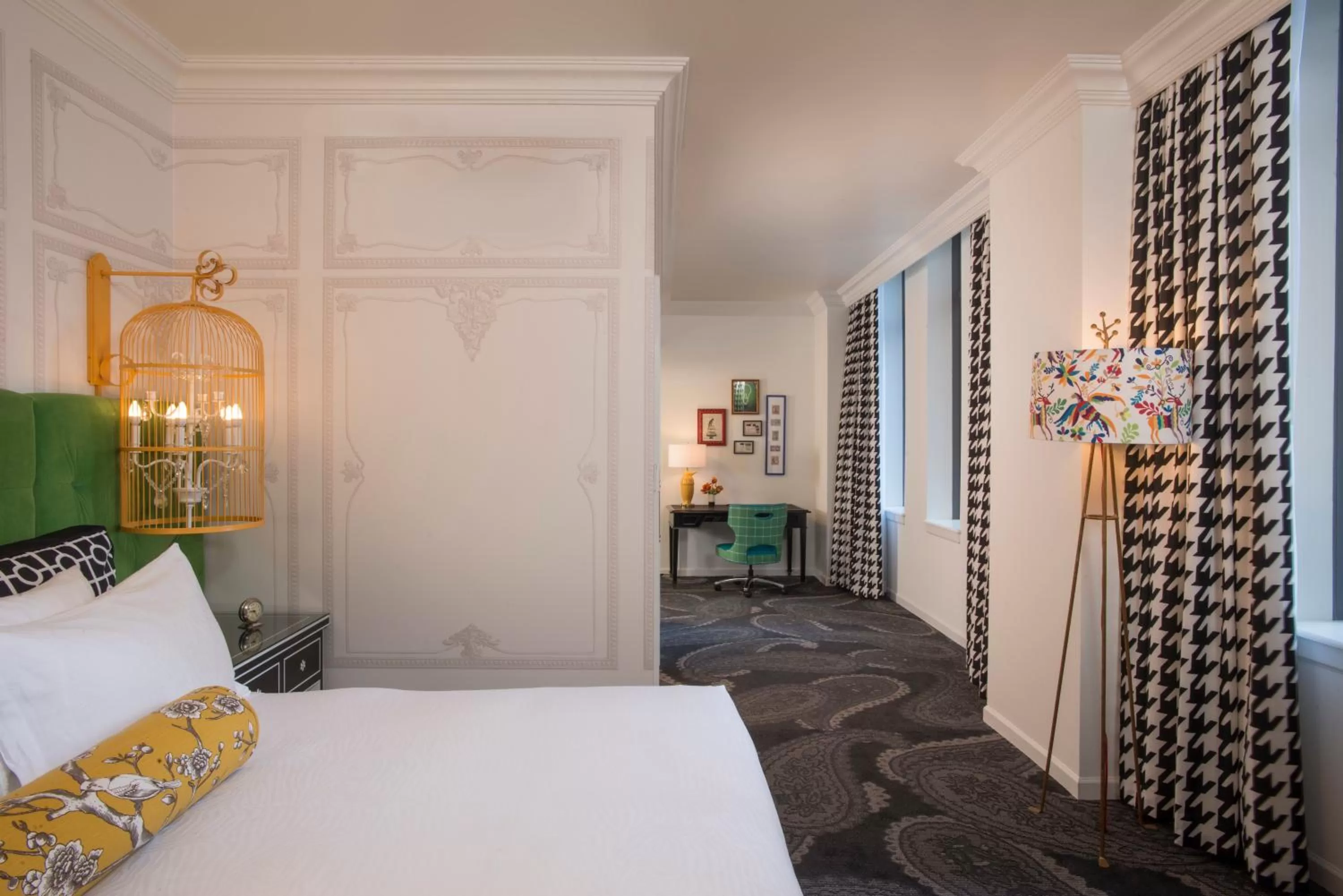 Premium Corner King Room in Kimpton Hotel Monaco Pittsburgh by IHG