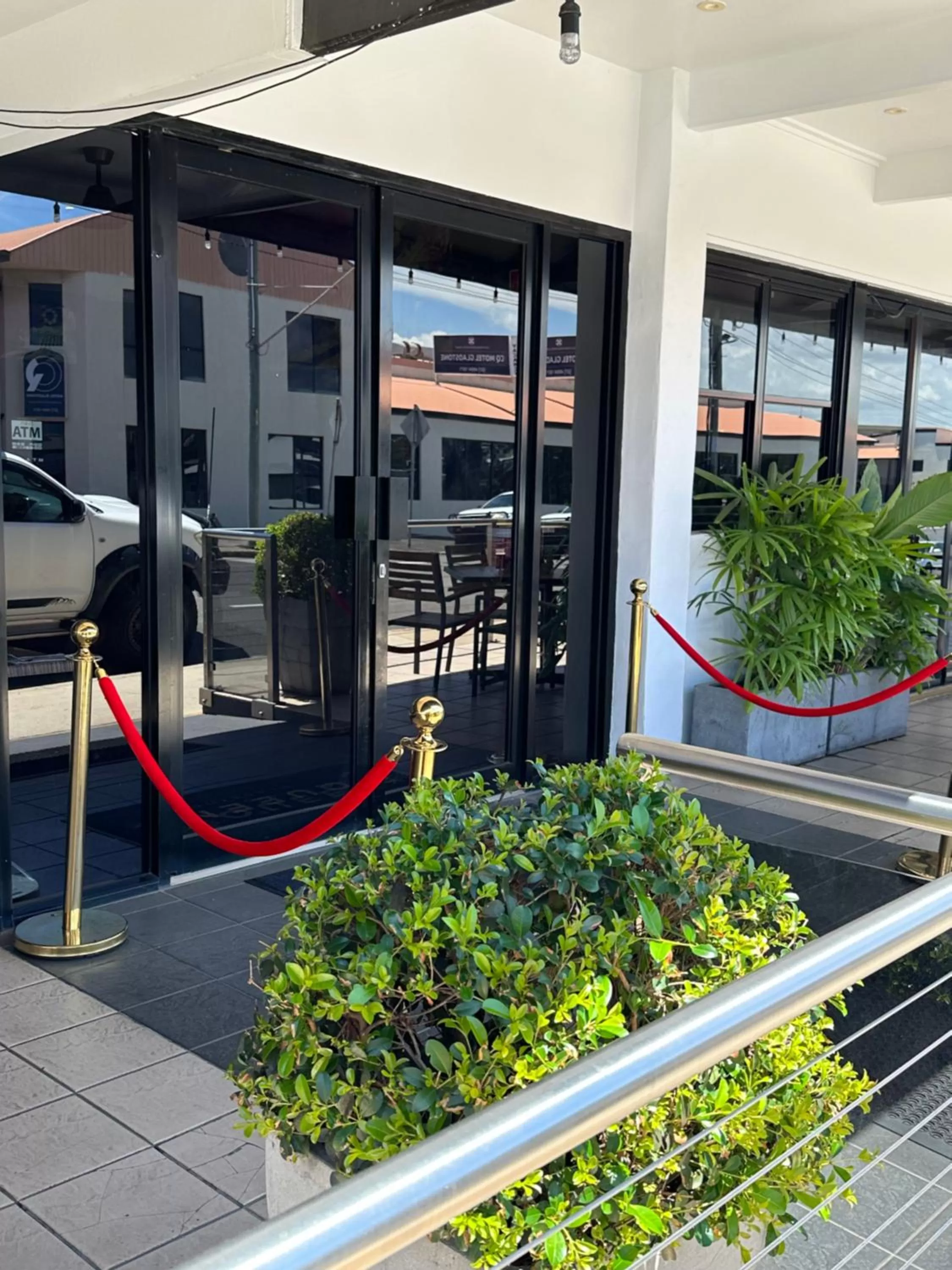 The Queens Gladstone