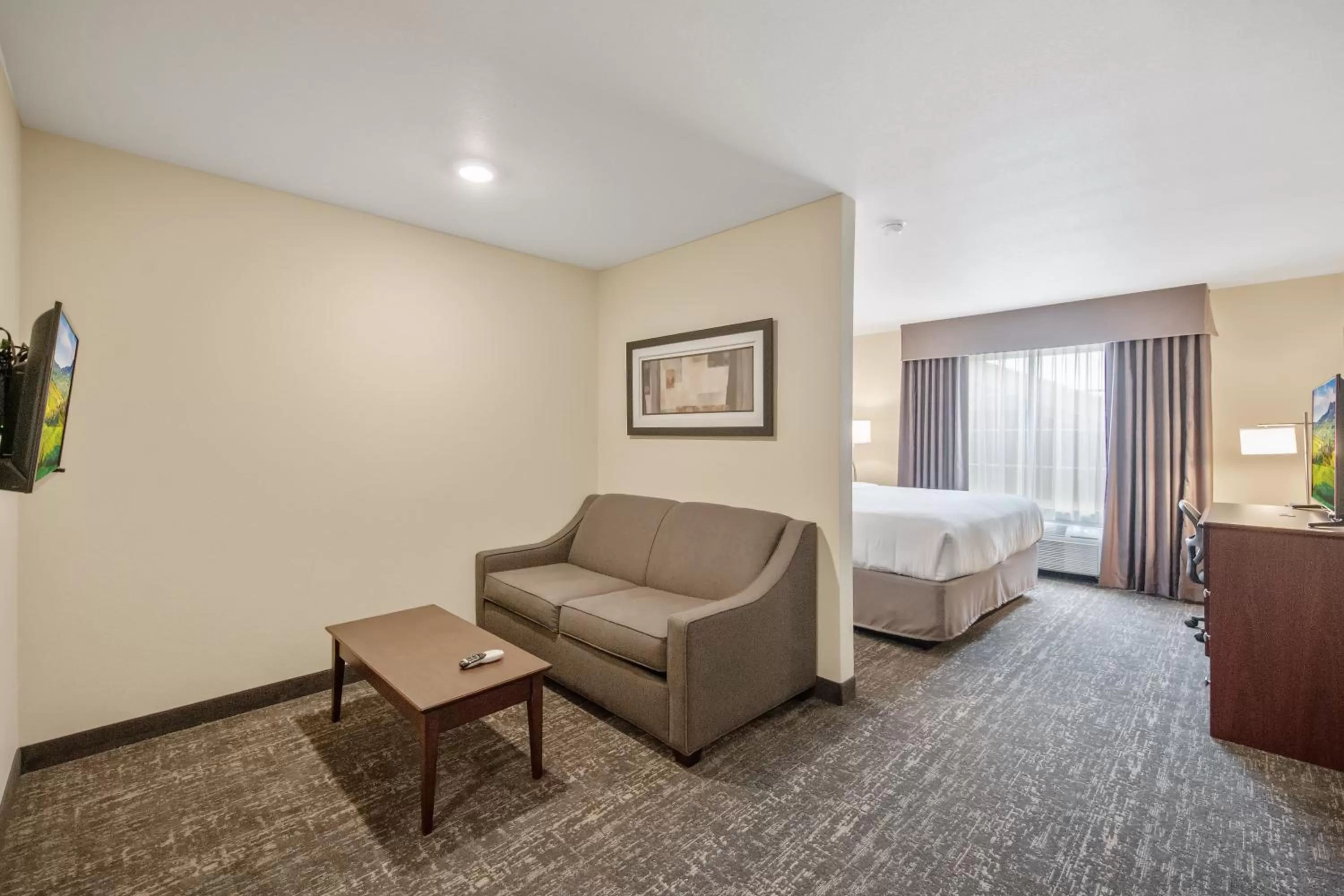 Studio - Disability Access in Cobblestone Hotel & Suites - Austin