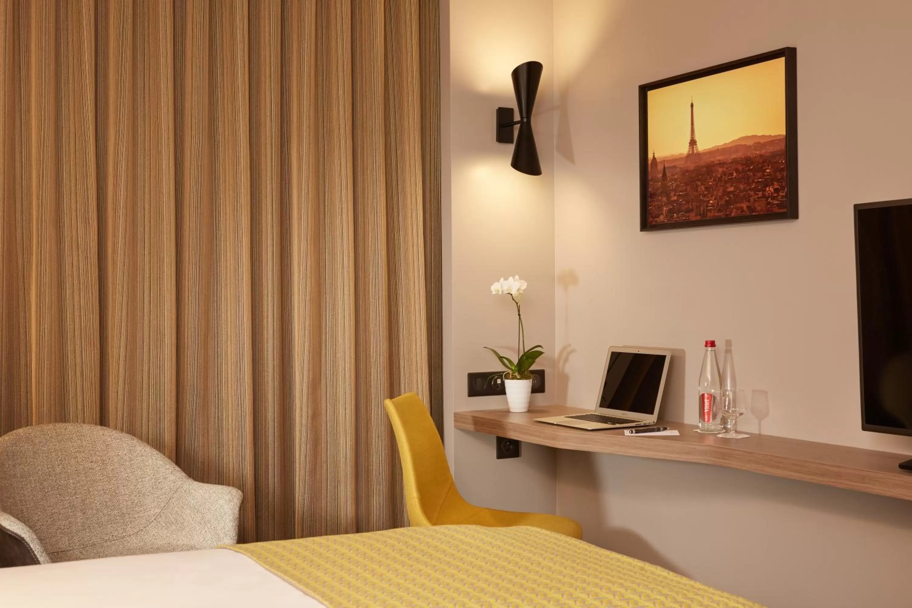 Classic Double Room in Auteuil Tour Eiffel