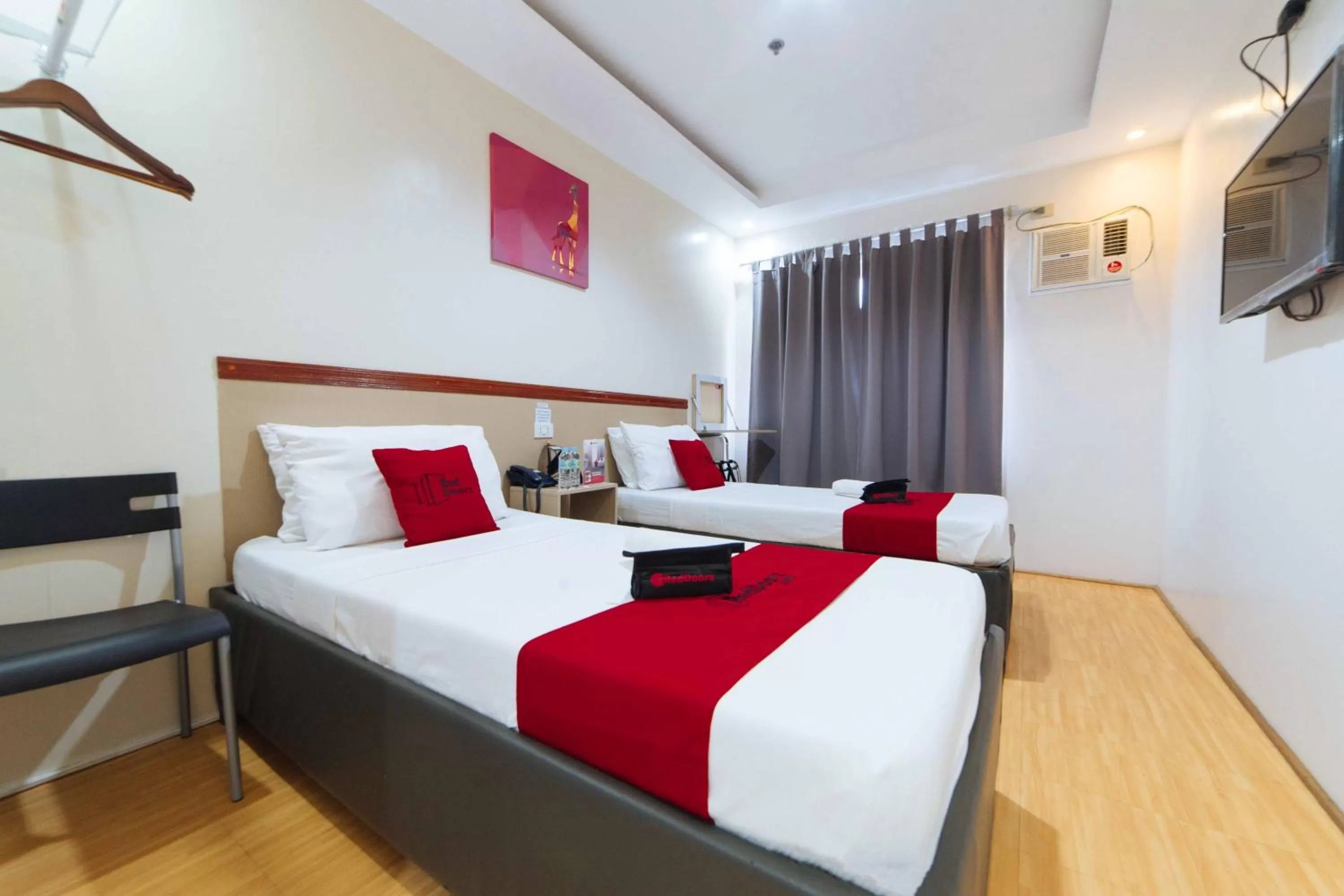 Standard Twin Room in RedDoorz Plus near SM Lanang Davao