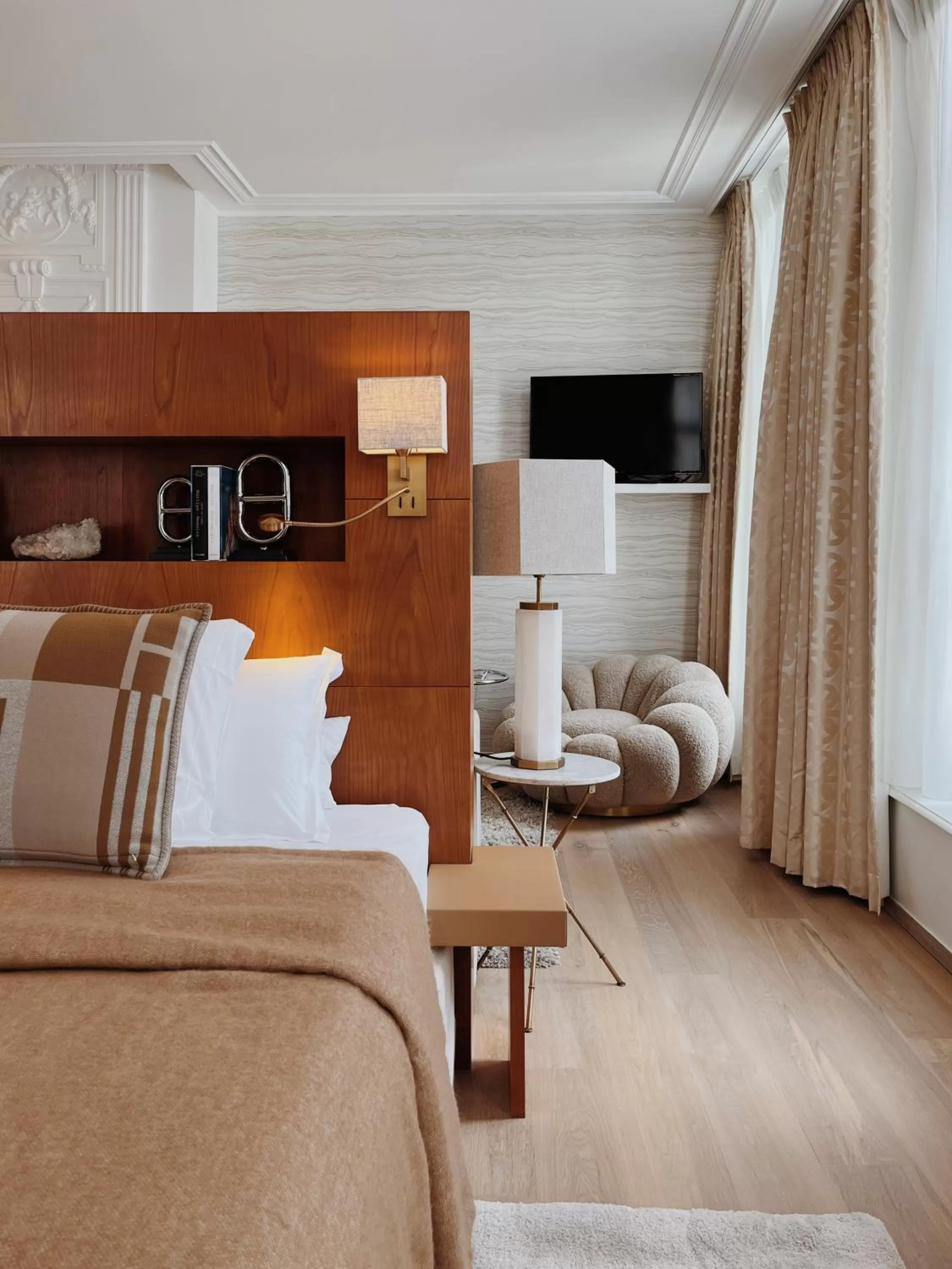 Suite with Canal View in Hotel Van Cleef