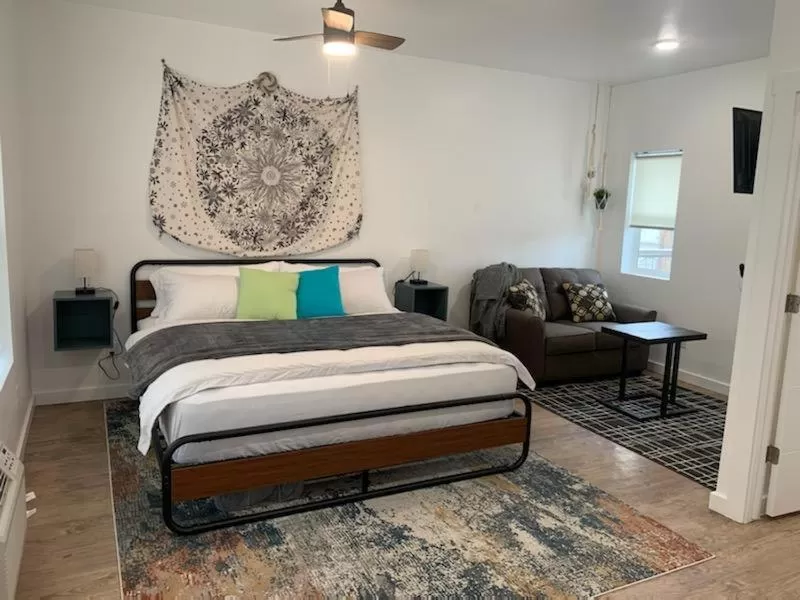 Deluxe King Studio in Winzig Lodge