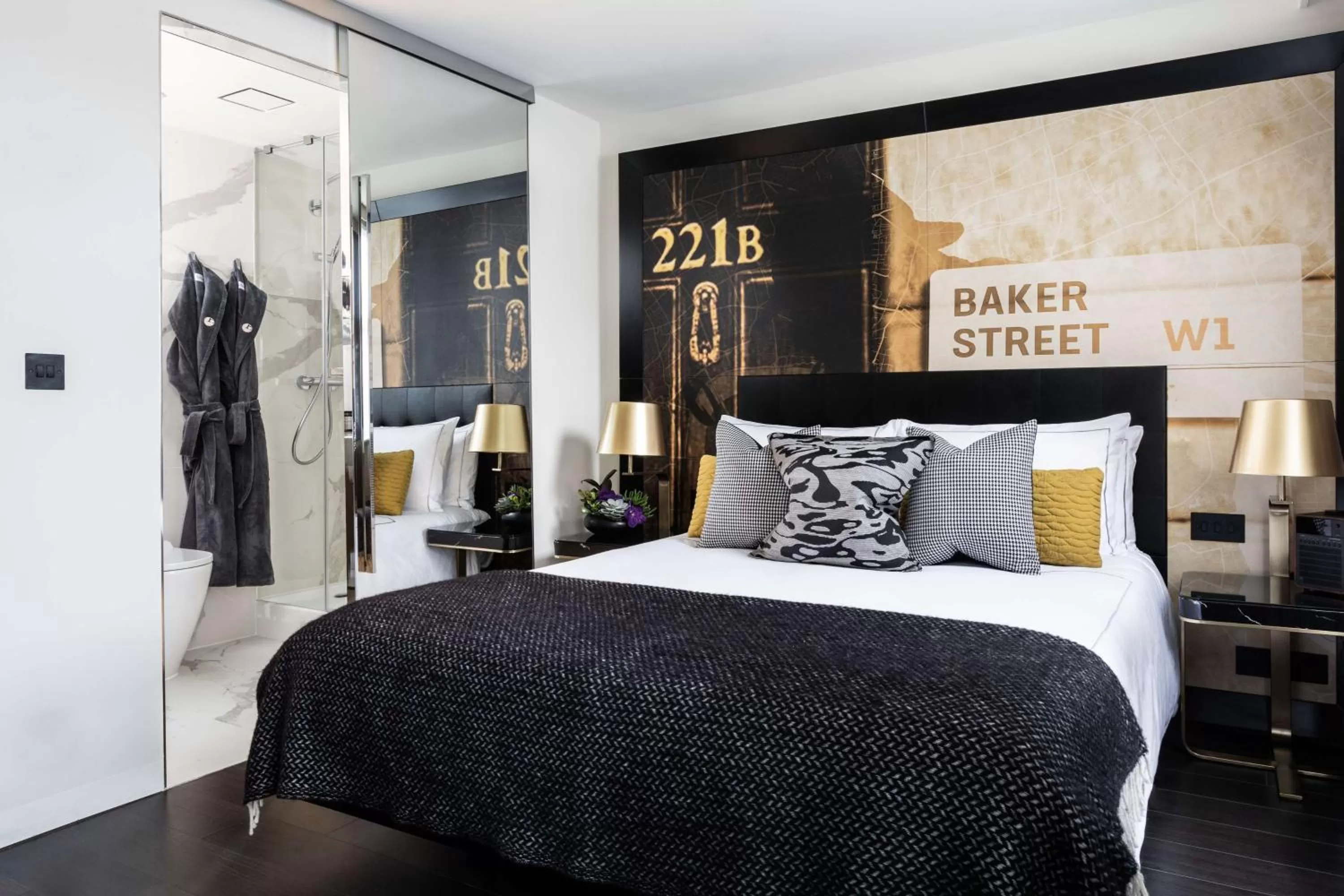 Superior Double Room in Holmes Hotel London