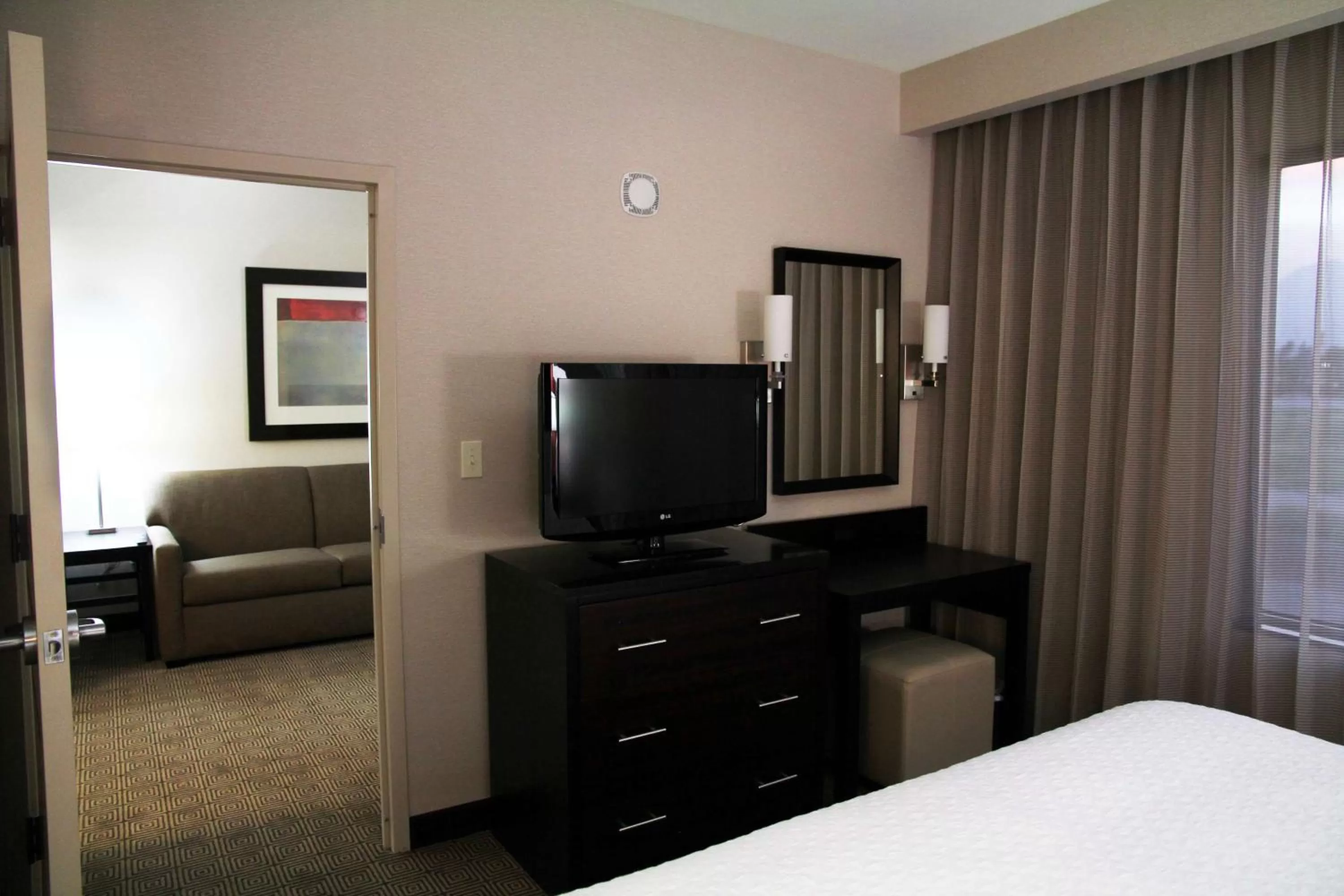 King Suite in Embassy Suites Ontario - Airport