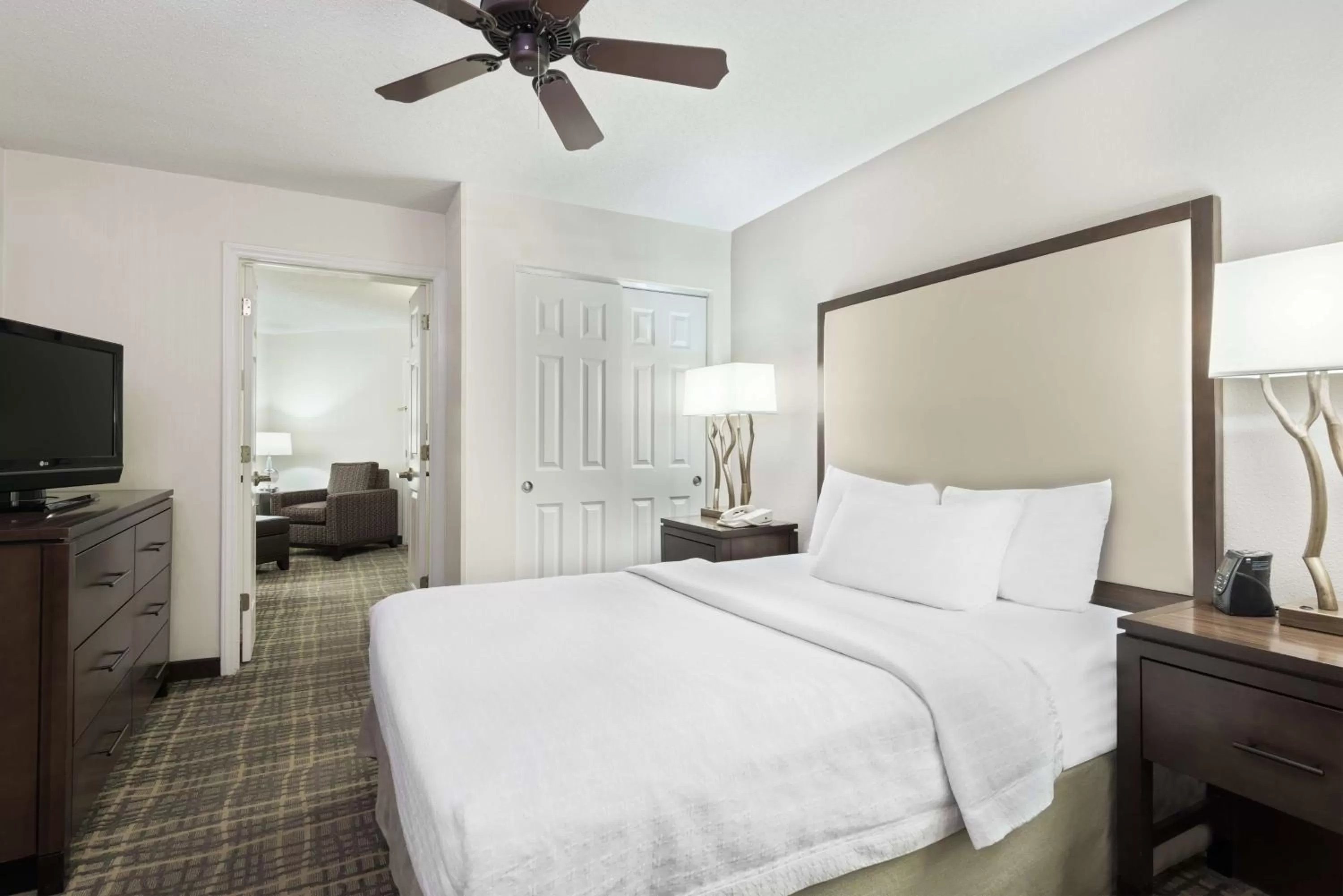 Queen Studio Suite - Non-Smoking in Homewood Suites by Hilton Raleigh/Crabtree Valley