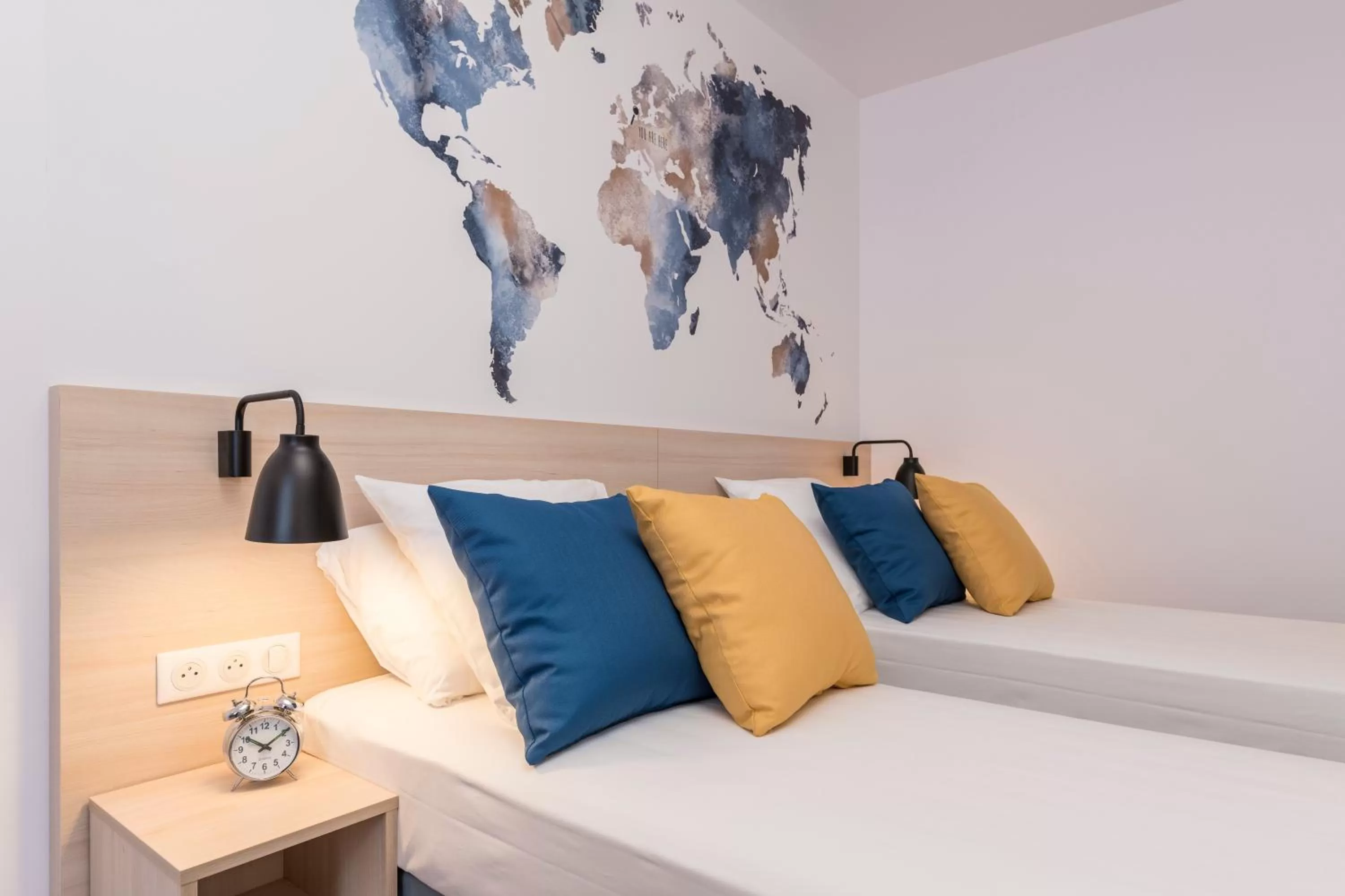 Twin Room in Tulip Inn Antwerpen