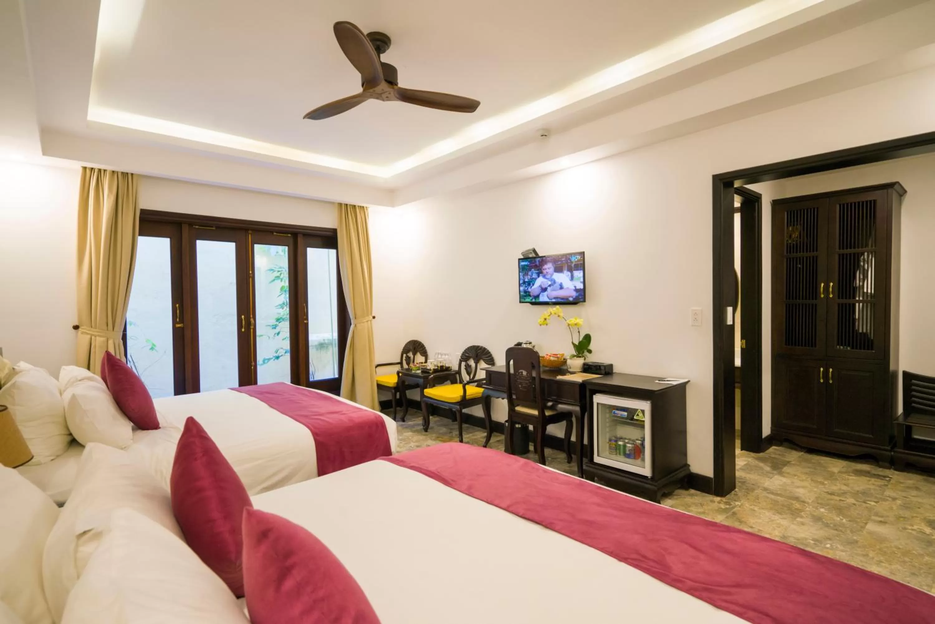 Deluxe Family Room in Hoian Central Hotel