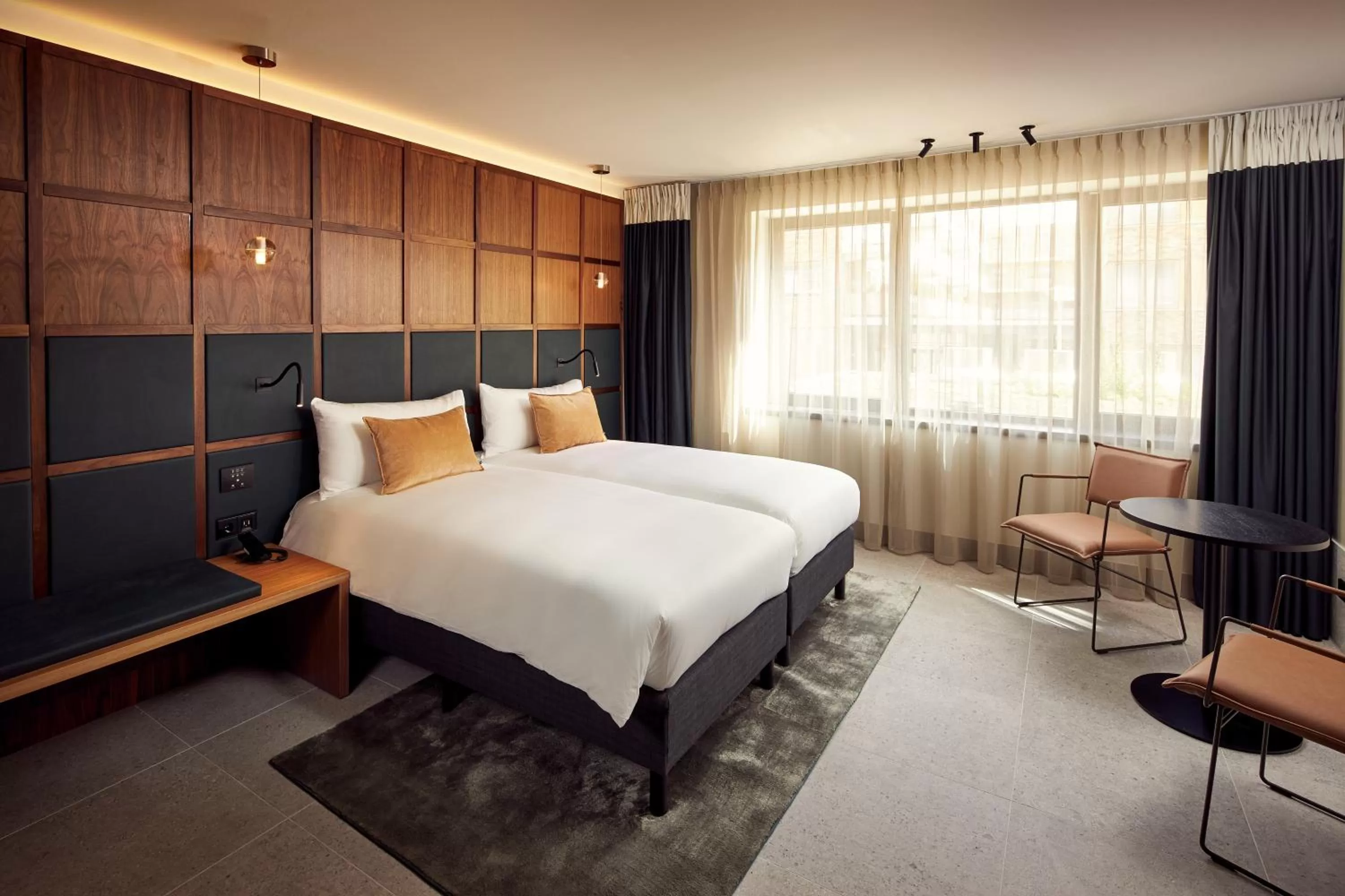 Queen Room - Disability Access in Met Hotel Amsterdam