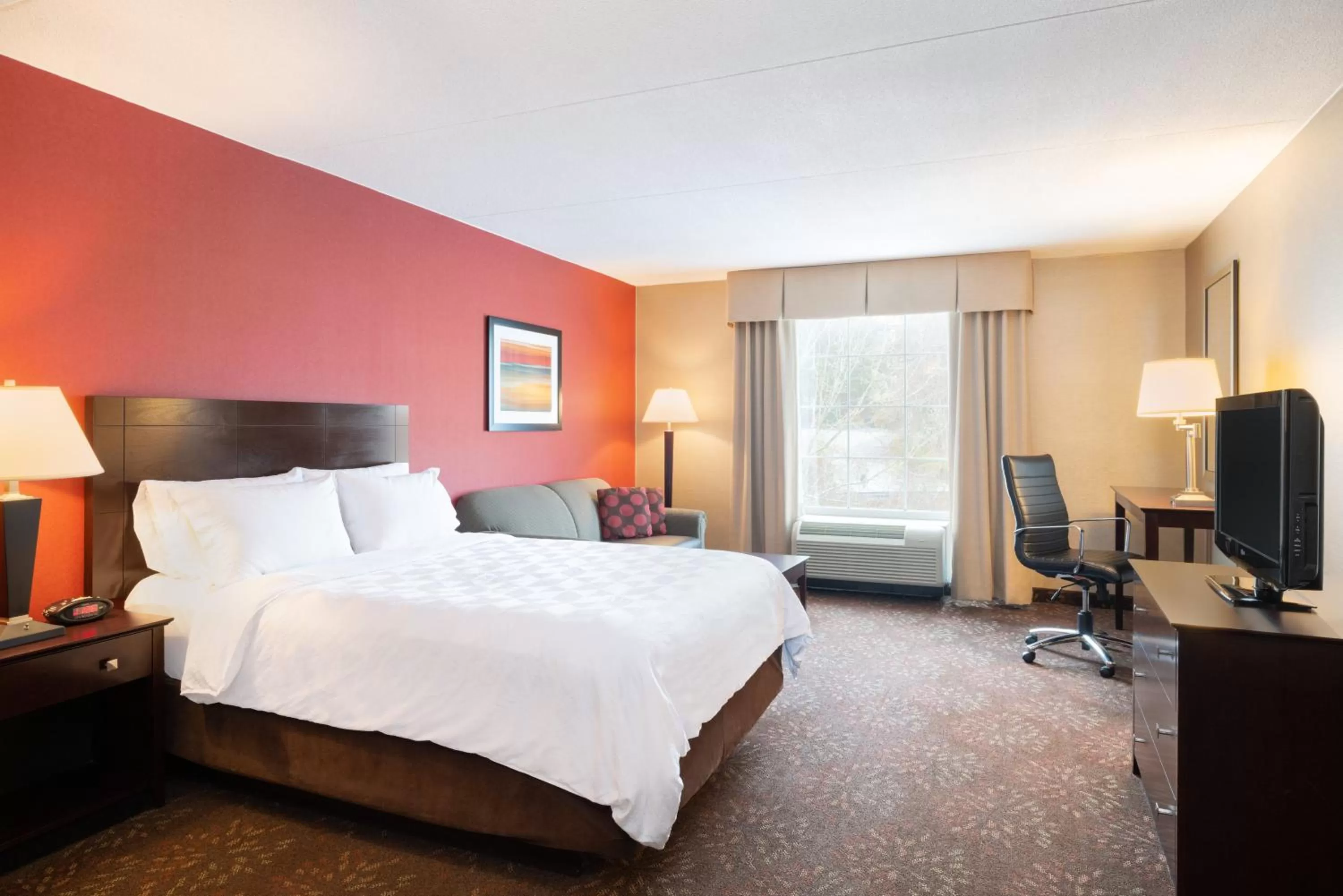 Premium King Room in Holiday Inn Norwich by IHG