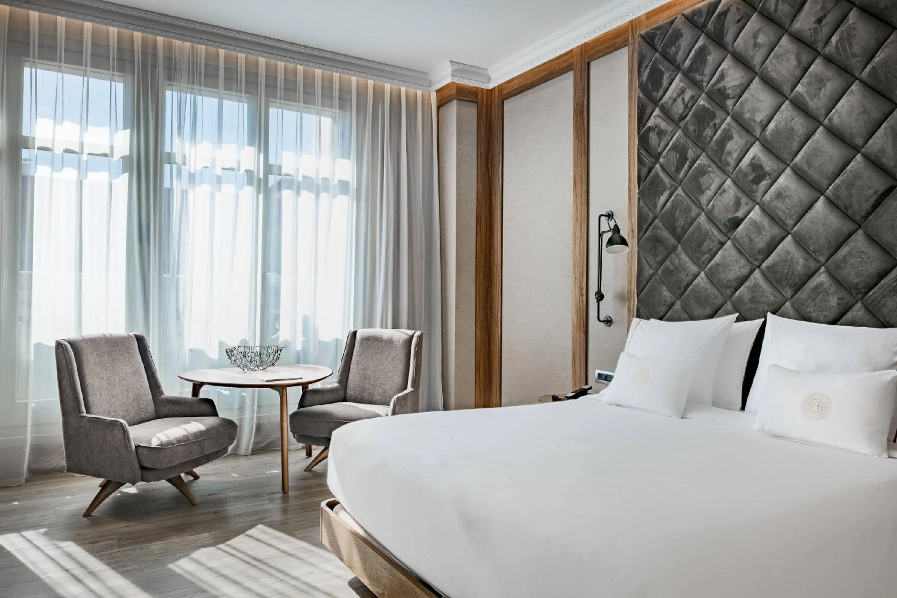 King Room with City View in Círculo Gran Vía, Autograph Collection (Adults Only)