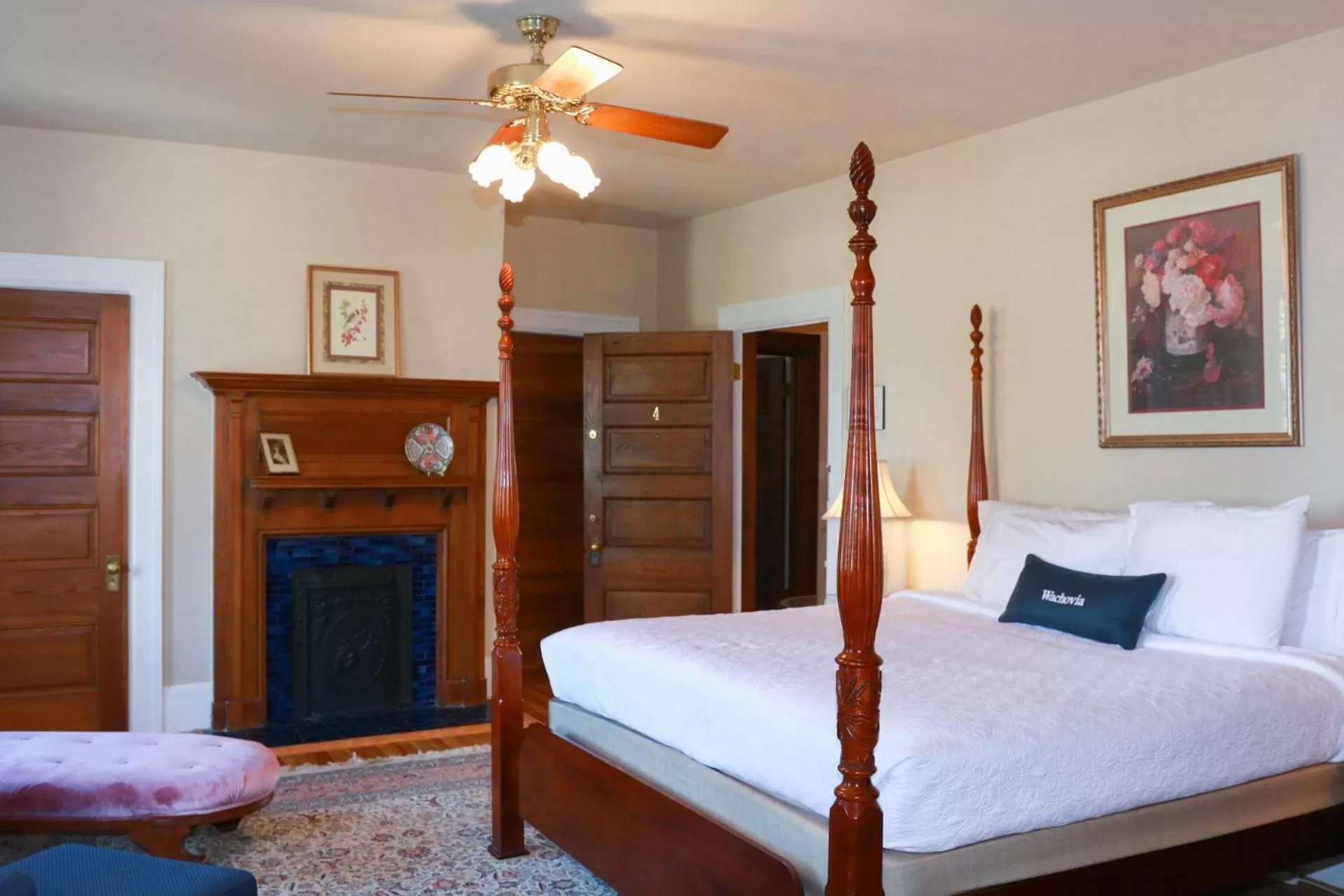 Deluxe King Room - single occupancy in The Shaffner Inn