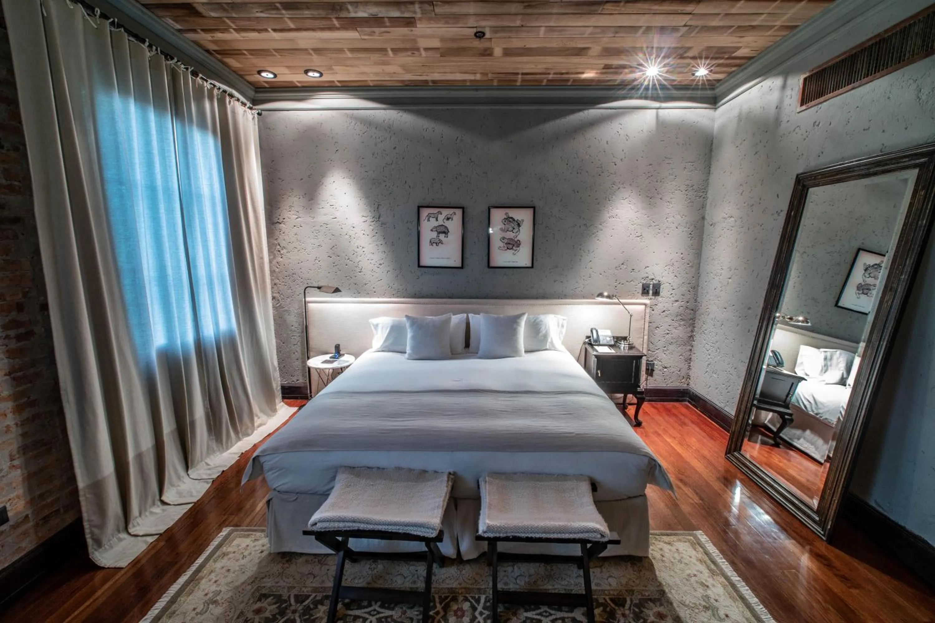 Standard Double Room in Factoria Hotel