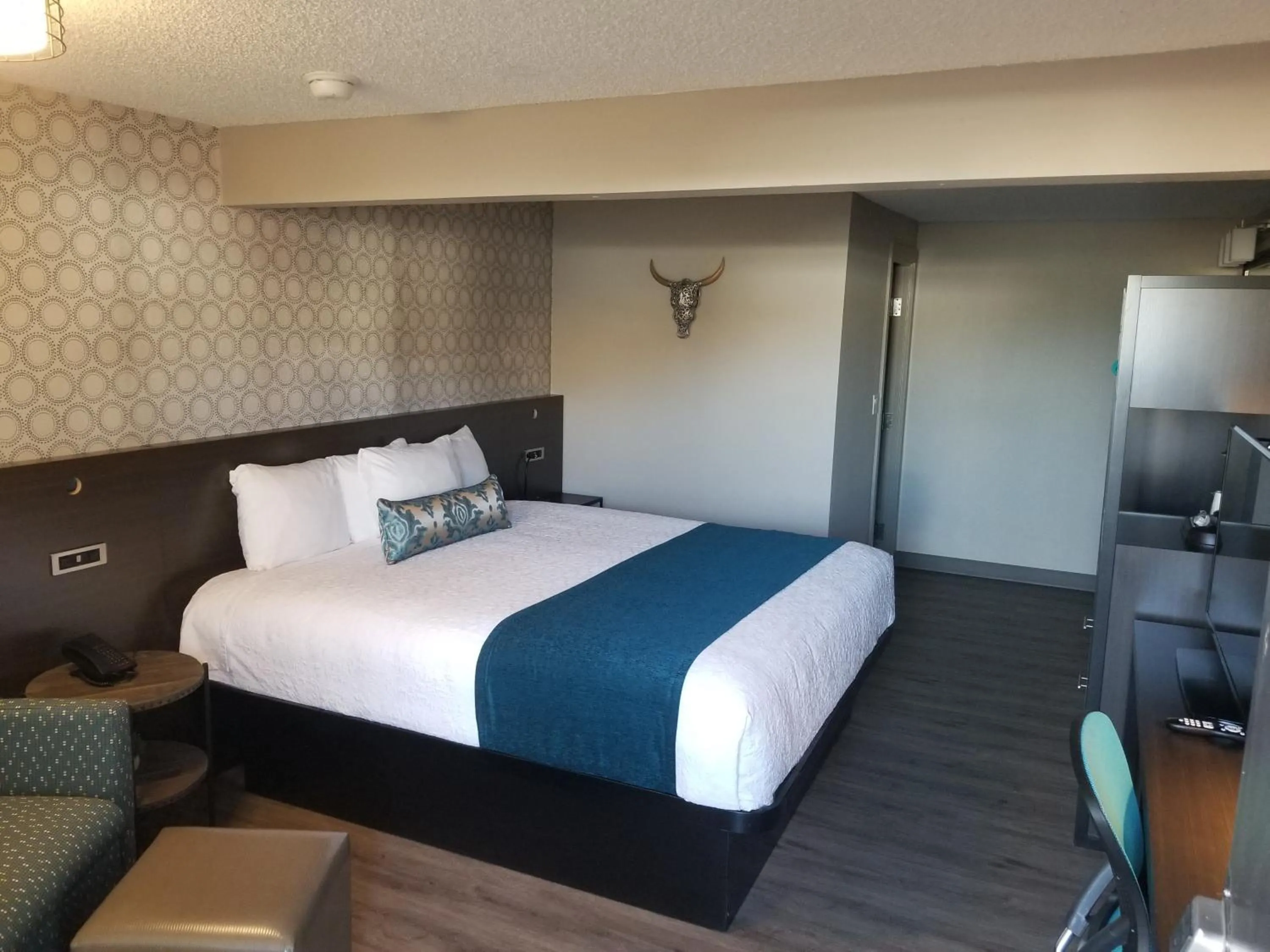 King Room in The Hotel Y