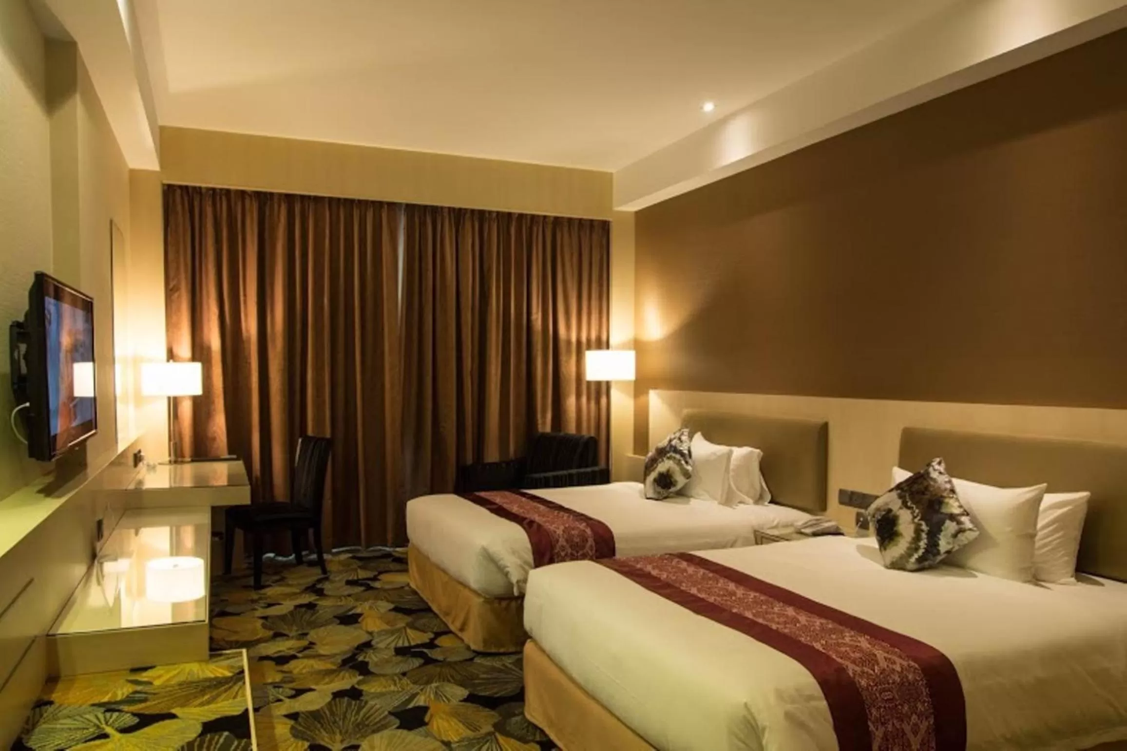 Superior Twin Room in Imperial Hotel Kuching