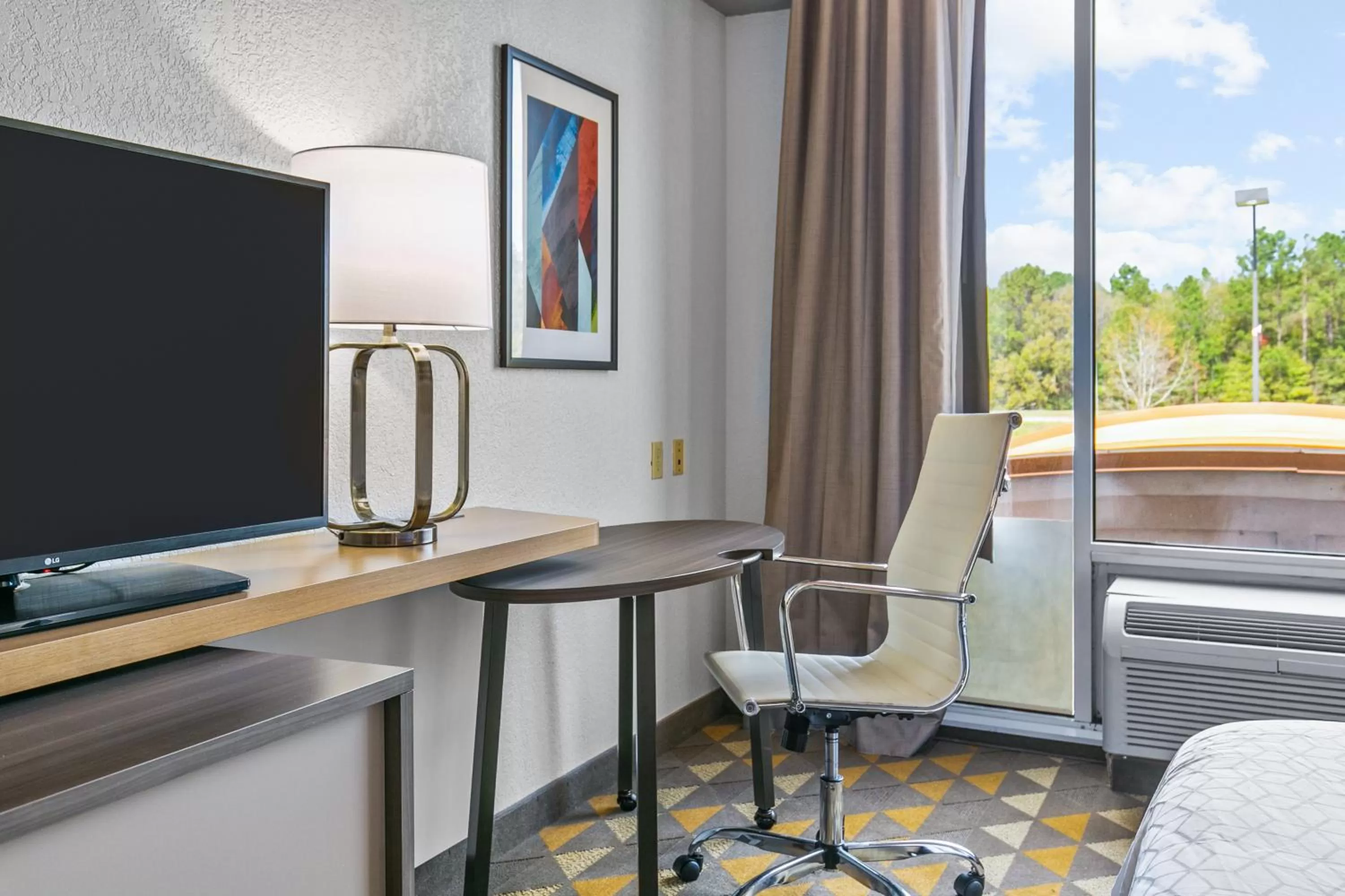 Two Queens Hear Access Roll In Shower - Non-Smoking in Holiday Inn Express Hotel & Suites Lucedale, an IHG Hotel