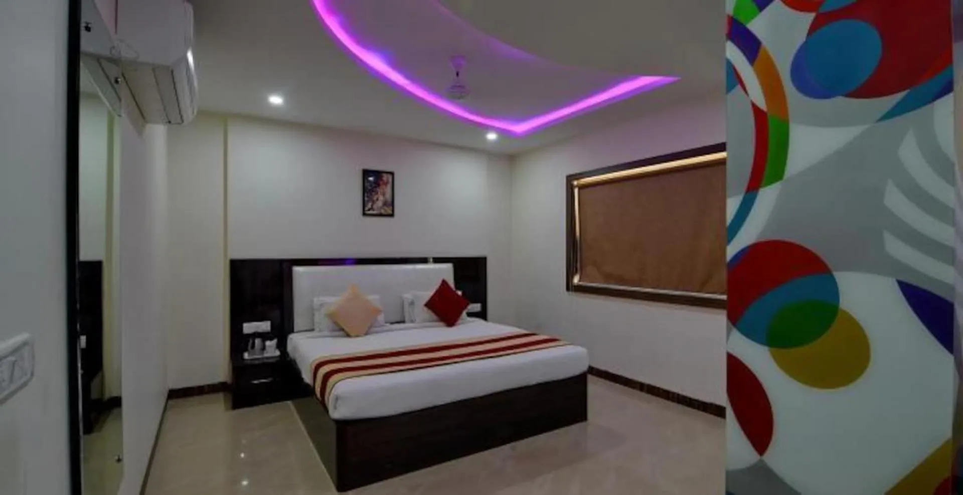 Suite in Hotel Karan Vilas